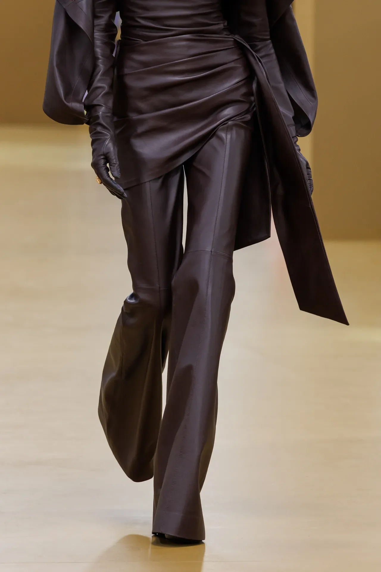 00022b-zimmermann-fall-2026-ready-to-wear-detail-credit-brand.webp