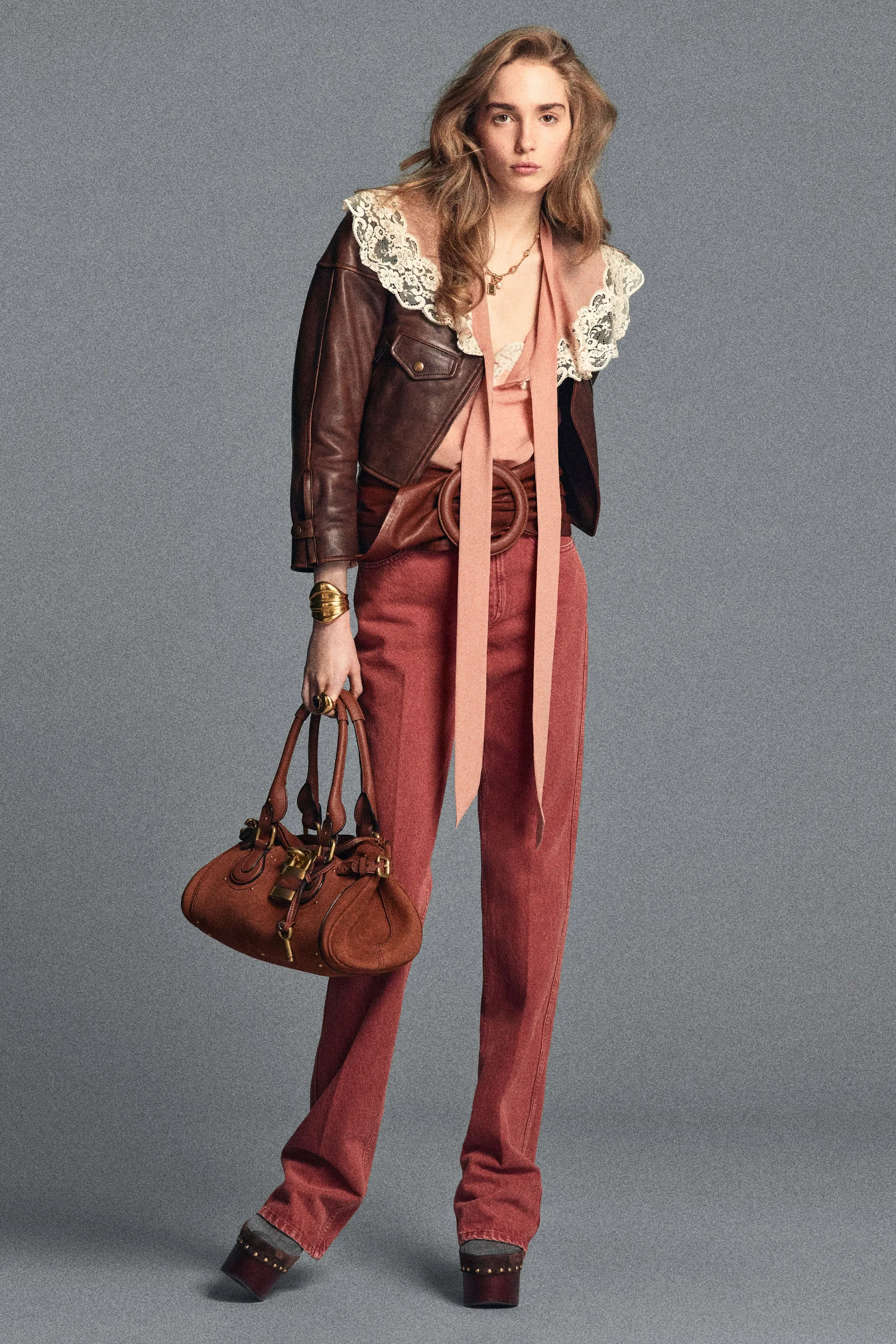 00015-chloe-pre-fall-2026-credit-brand (1).webp
