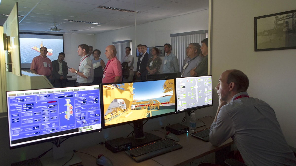 Royal_IHC_pipelay_training_simulator.jpg