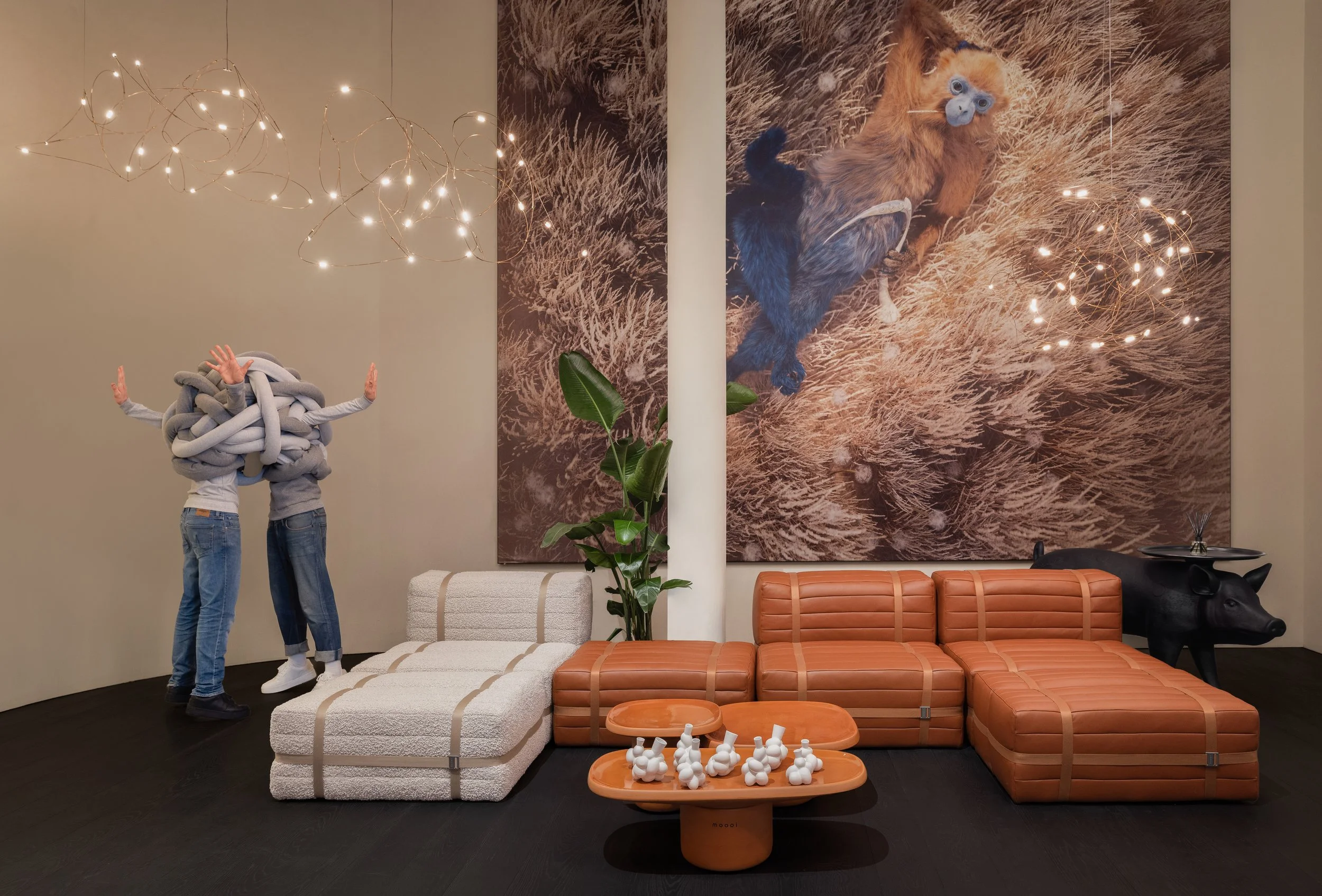 MOOOI_MilanStore_Haybale_Set_2025.jpg