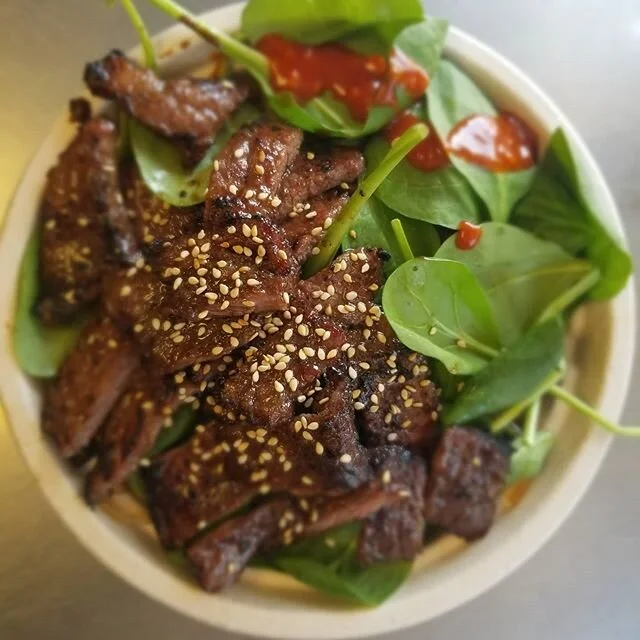 Feeding bellies one bowl at a time💚
.
.
WED 6/24 - Wednesday Lunch Service @tenniswarehouse #sanluisobispo, 11-1P .
.
#foodtruck 
#seoulbowl 
#36hourribs