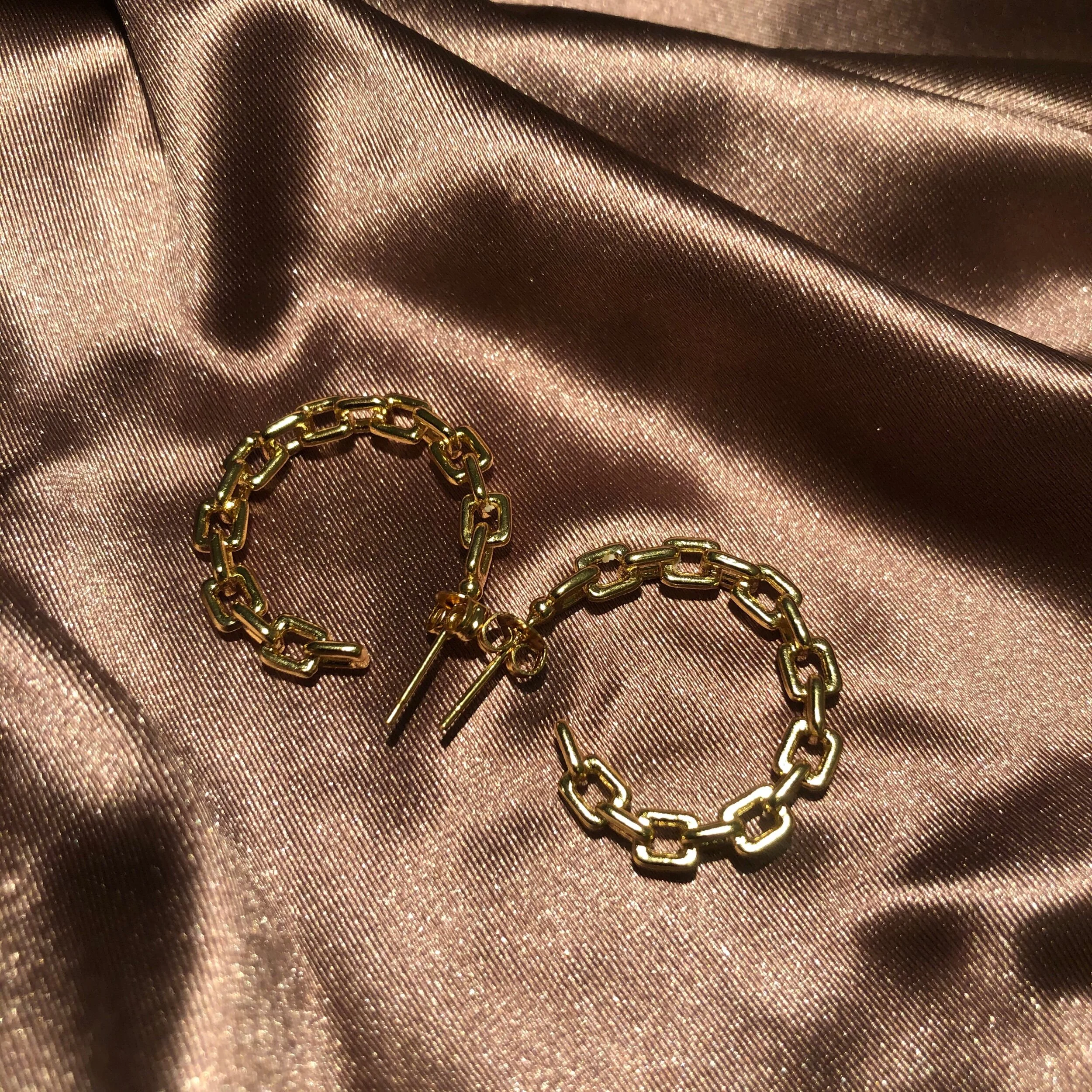 6778B8DD-B05C-4847-9A4A-4924DBA25D67