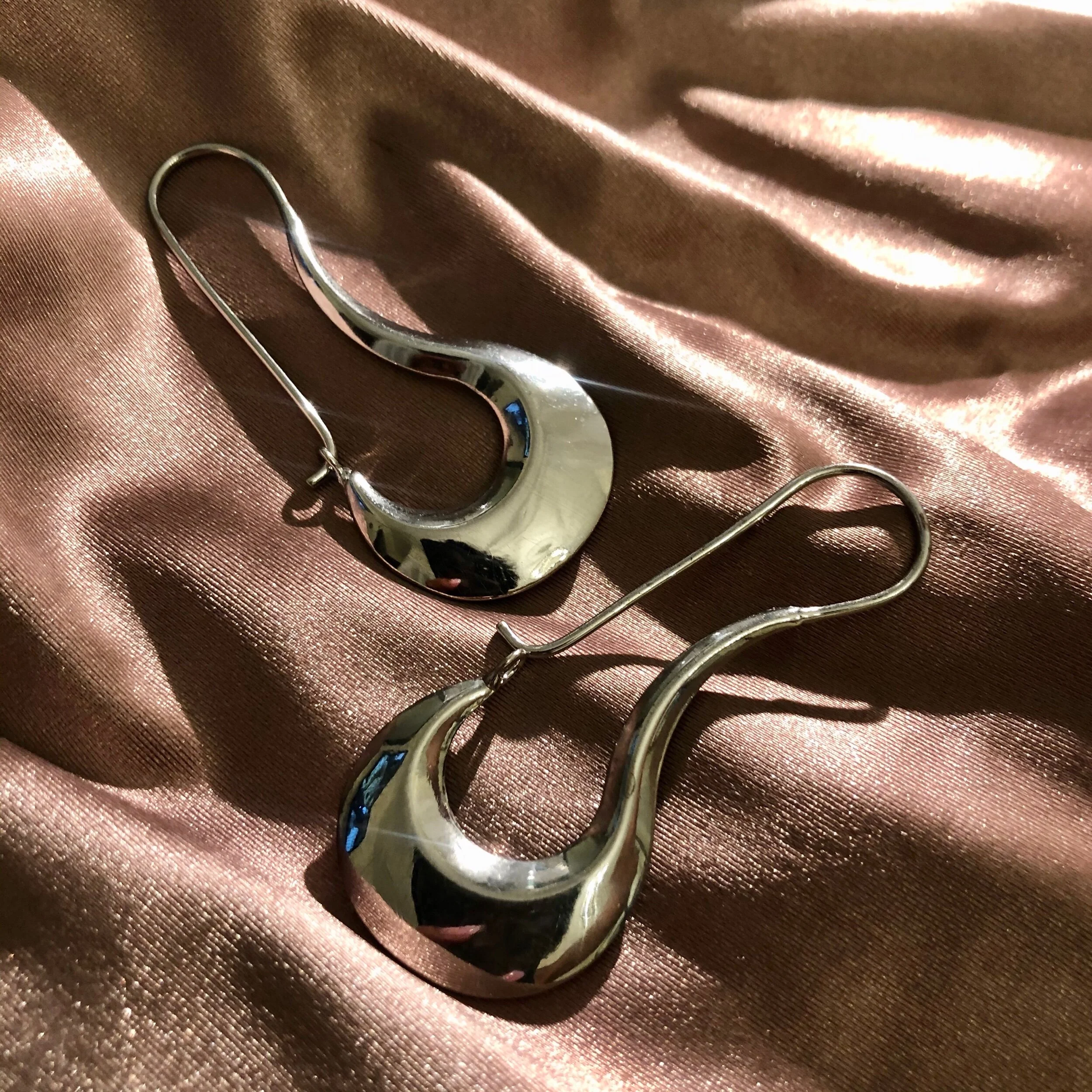 E2F48012-892C-4B09-AFA0-C90B55E5A6FA