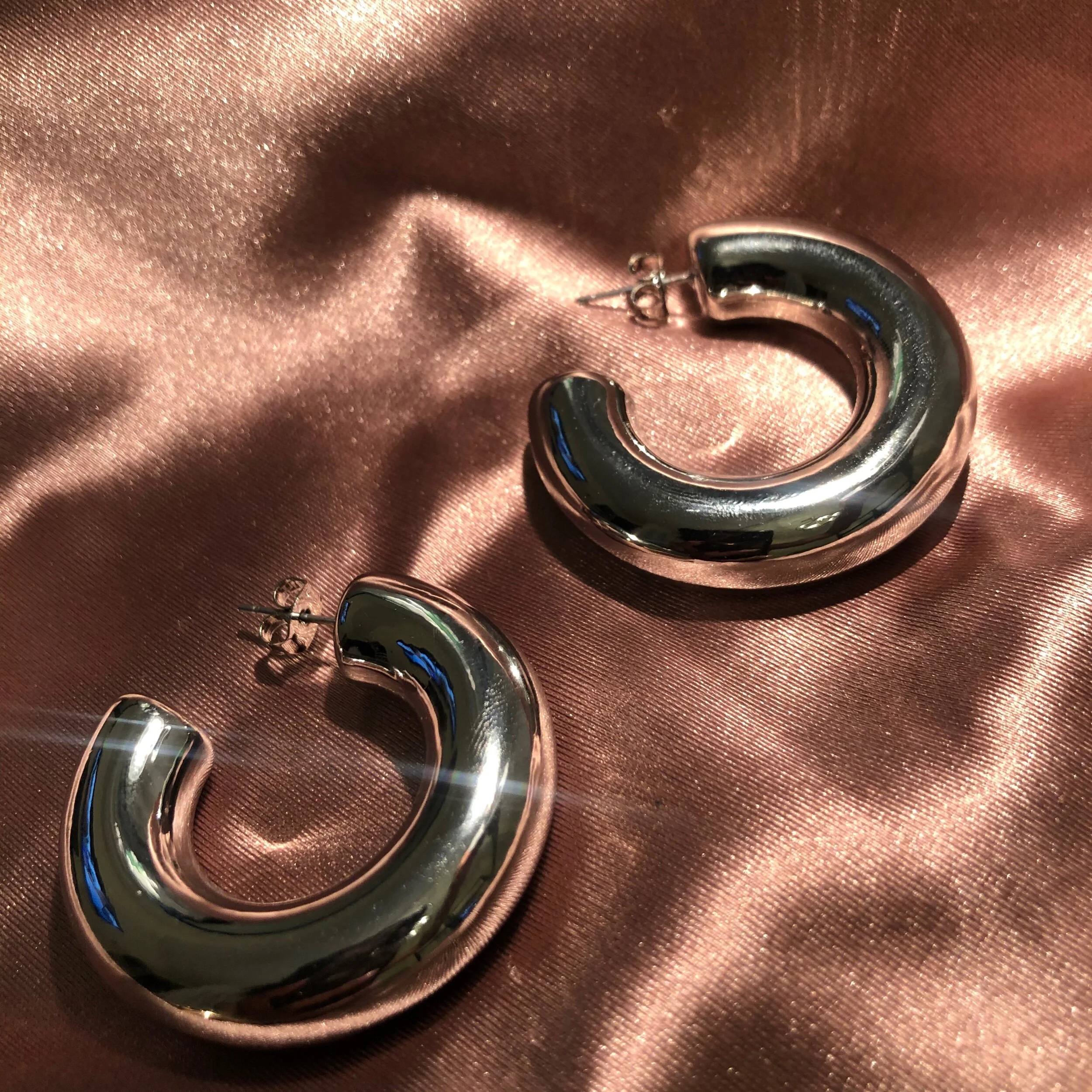 87B082BE-20B5-4E7F-B15C-E7060B95B502