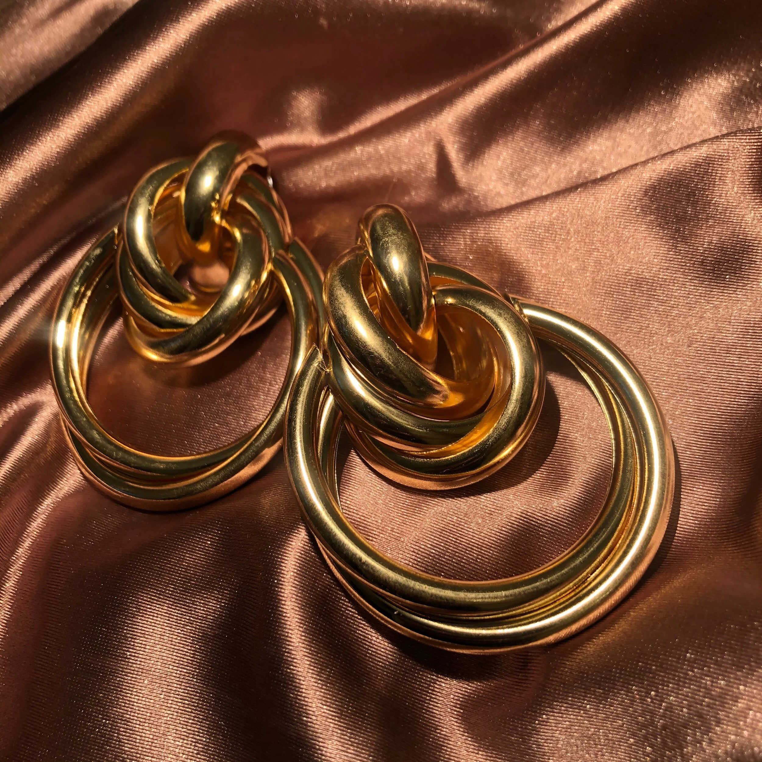 F7A5C998-3D9C-4470-B5C9-371E0054D65C