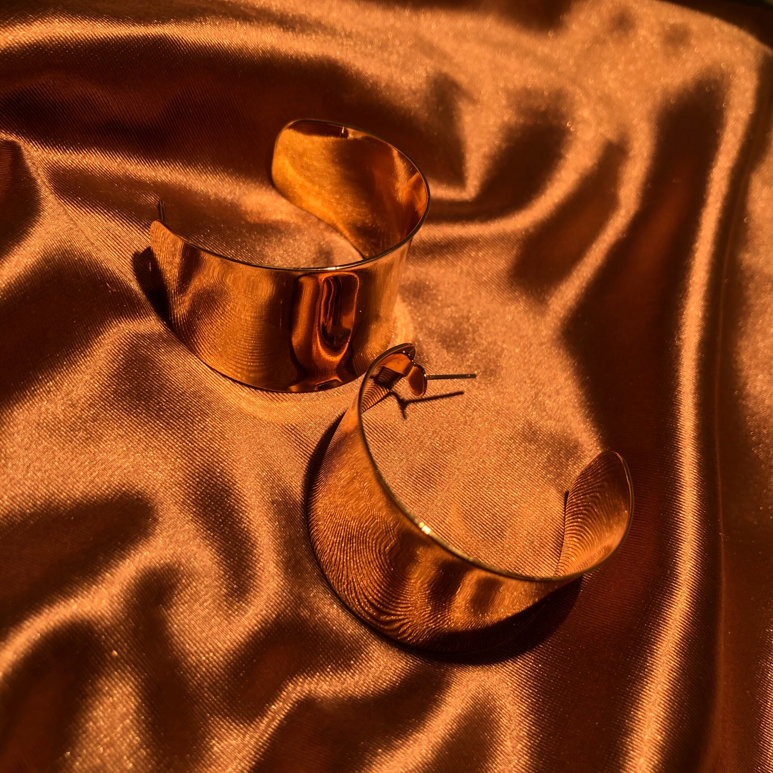 978F7B3B-4099-41DB-BC49-13232677C108