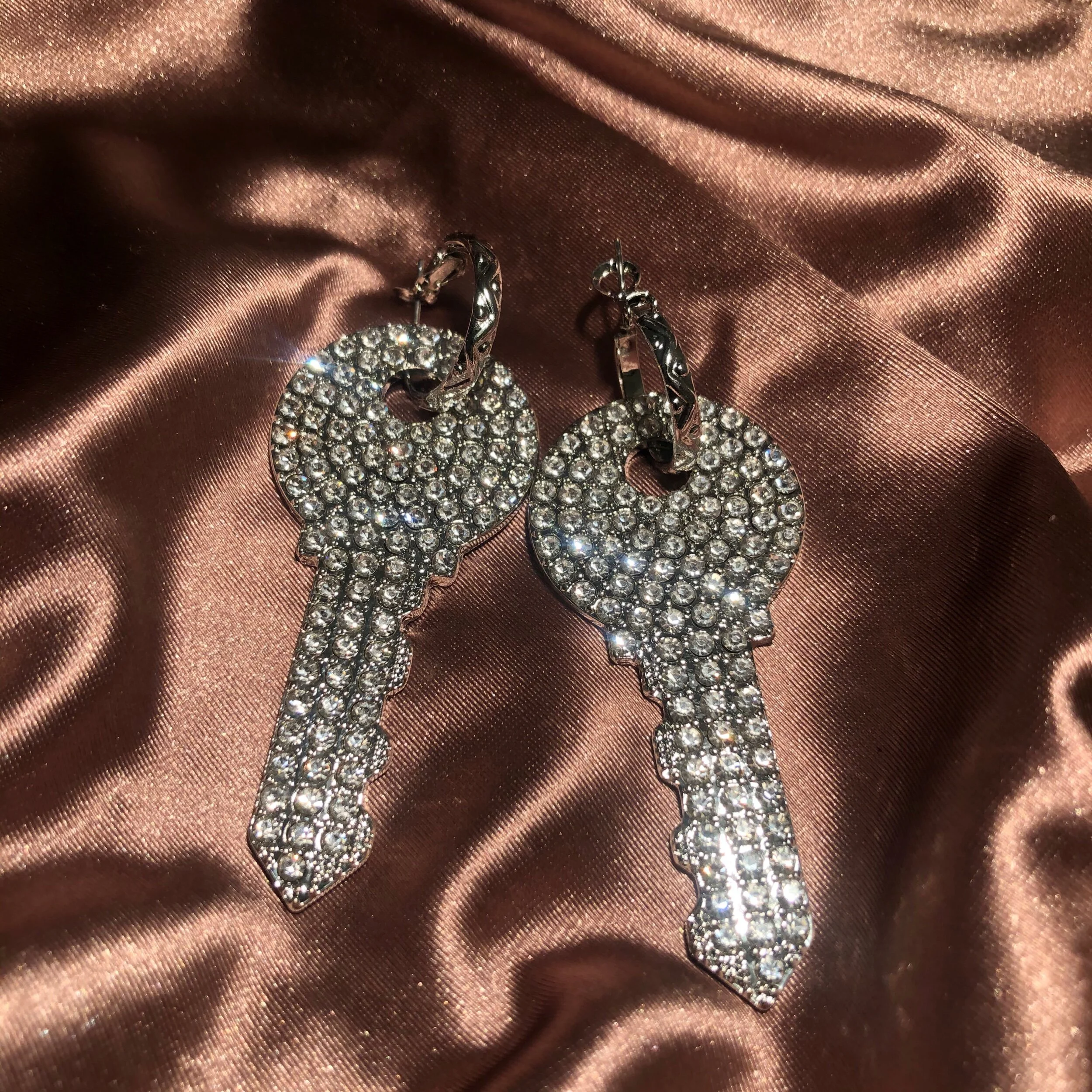 7B652DA8-E23C-4543-87F2-C0A018E9759F