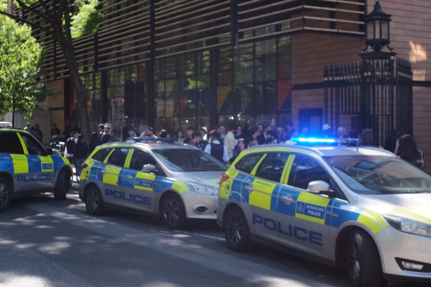 Bomb threat at UCL Science Library