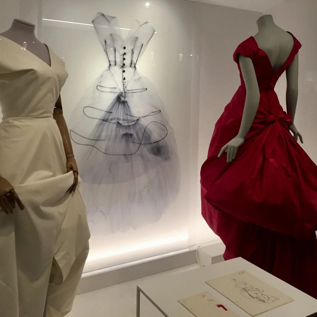 Balenciaga: Shaping Fashion