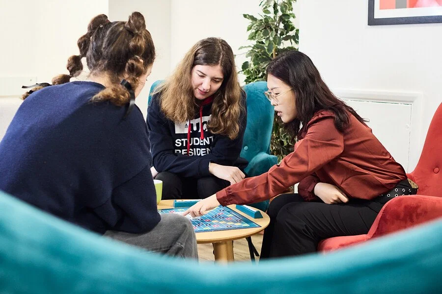 Behind the Hoodie: What It’s Like to Be an SRA in UCL Accommodation