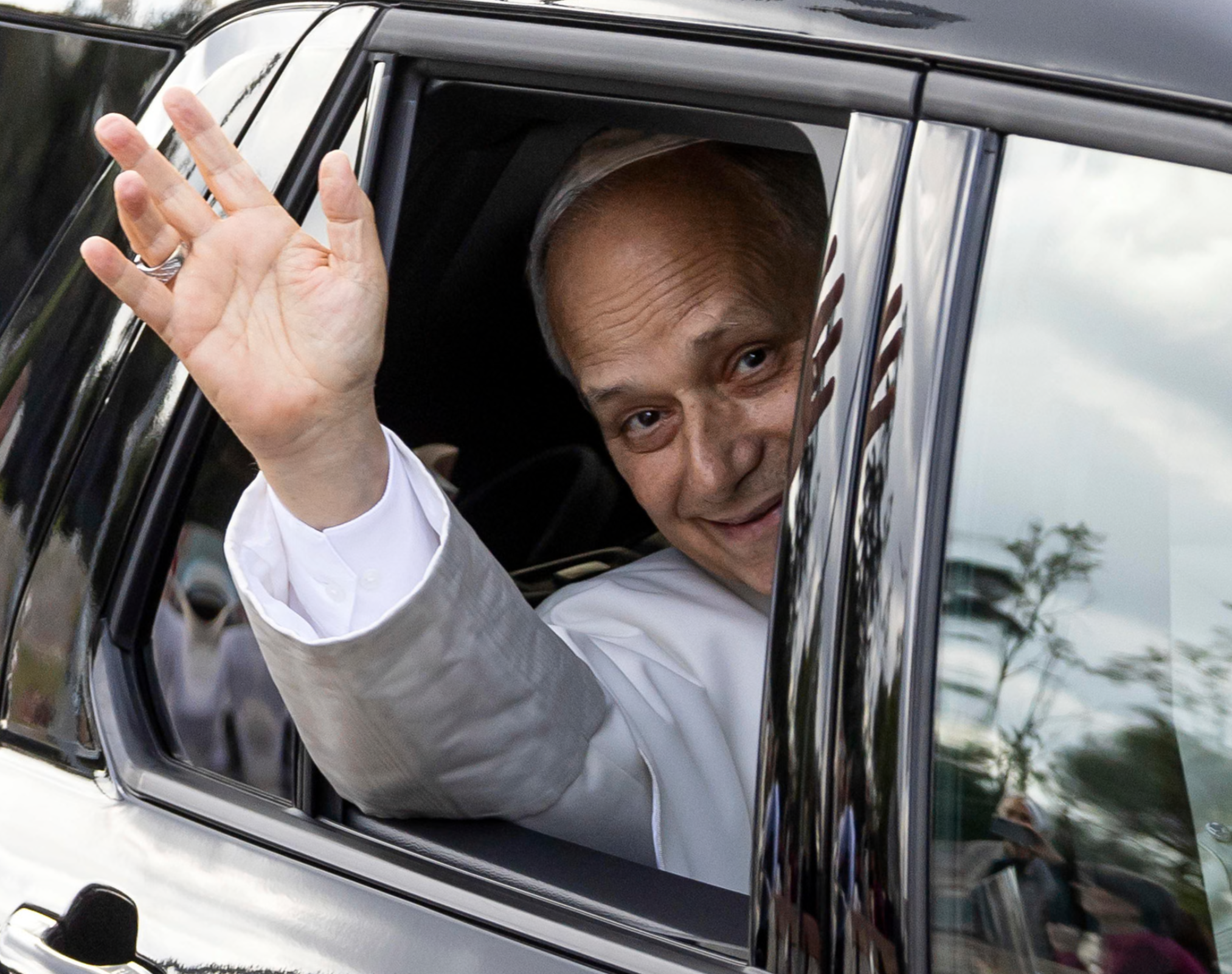 Pope Diagnosed With Lung Cancer