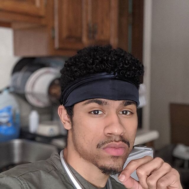 Somehow still presentable. Those are CLEAN dishes in the background FYI 
But also - I'm looking for submissions for the Spoken Word with Edward :)