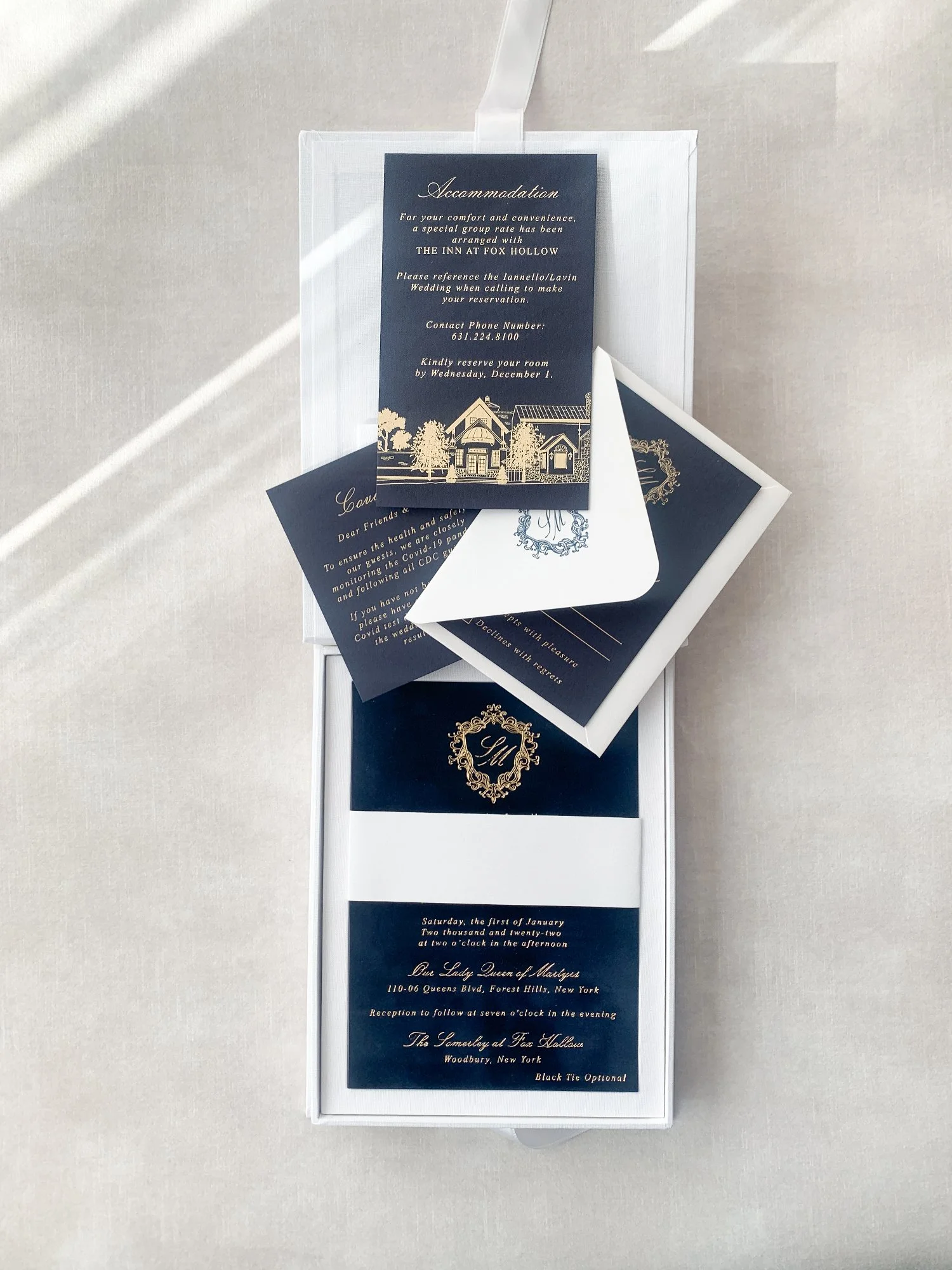 Wedding invitation boxes | Lettering By GRG