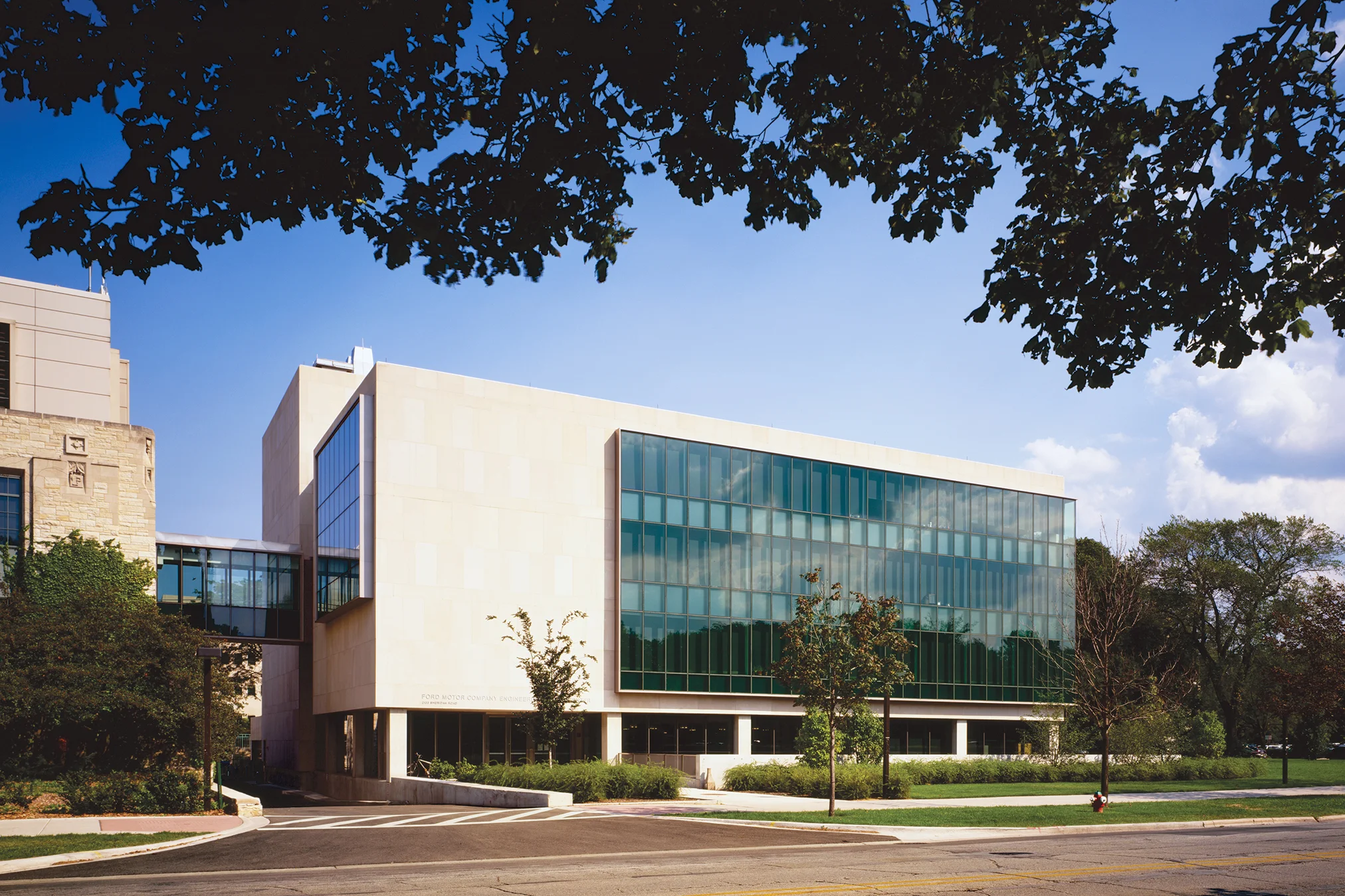 Northwestern University Ford Motor Co. Engineering Design Center