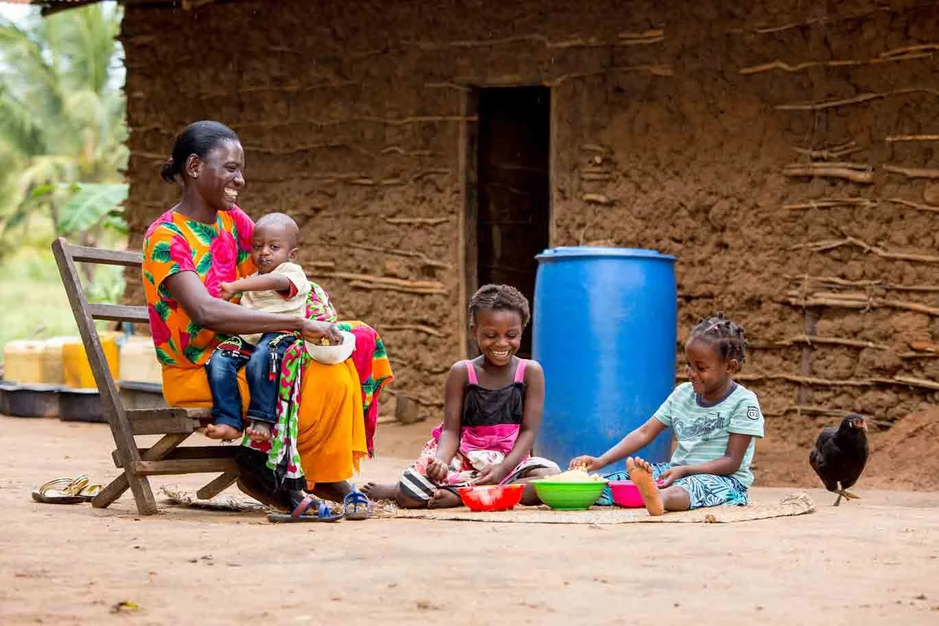 UNICEF helps families affected by COVID-19 with cash transfers