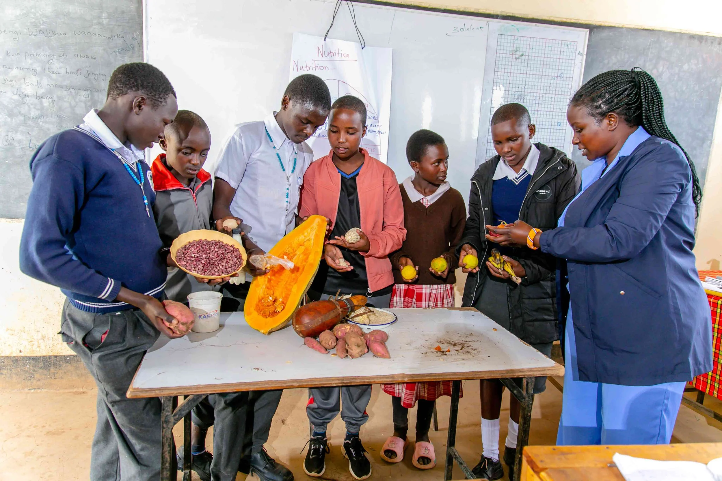UNICEF_KENYA_SAMBURU_ADOLESCENT_INTEGRATED_NUTRITION_PROJECT_OCT25-16_web.jpg
