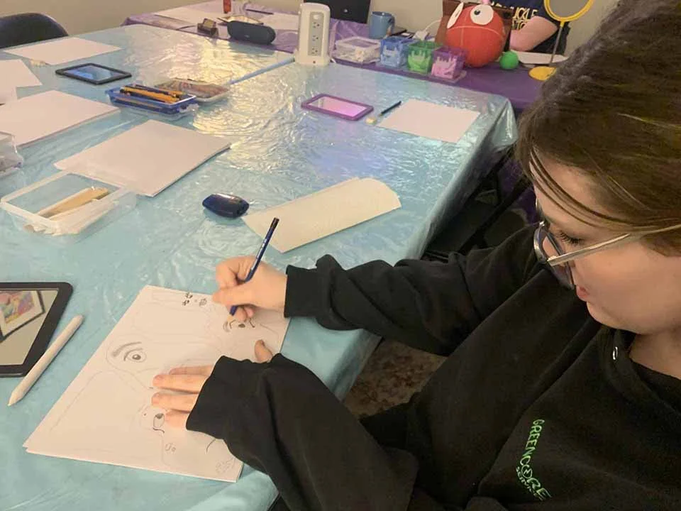 UpchuckleEducation-ArtWorkshop-GirlGuides-Artist.jpg