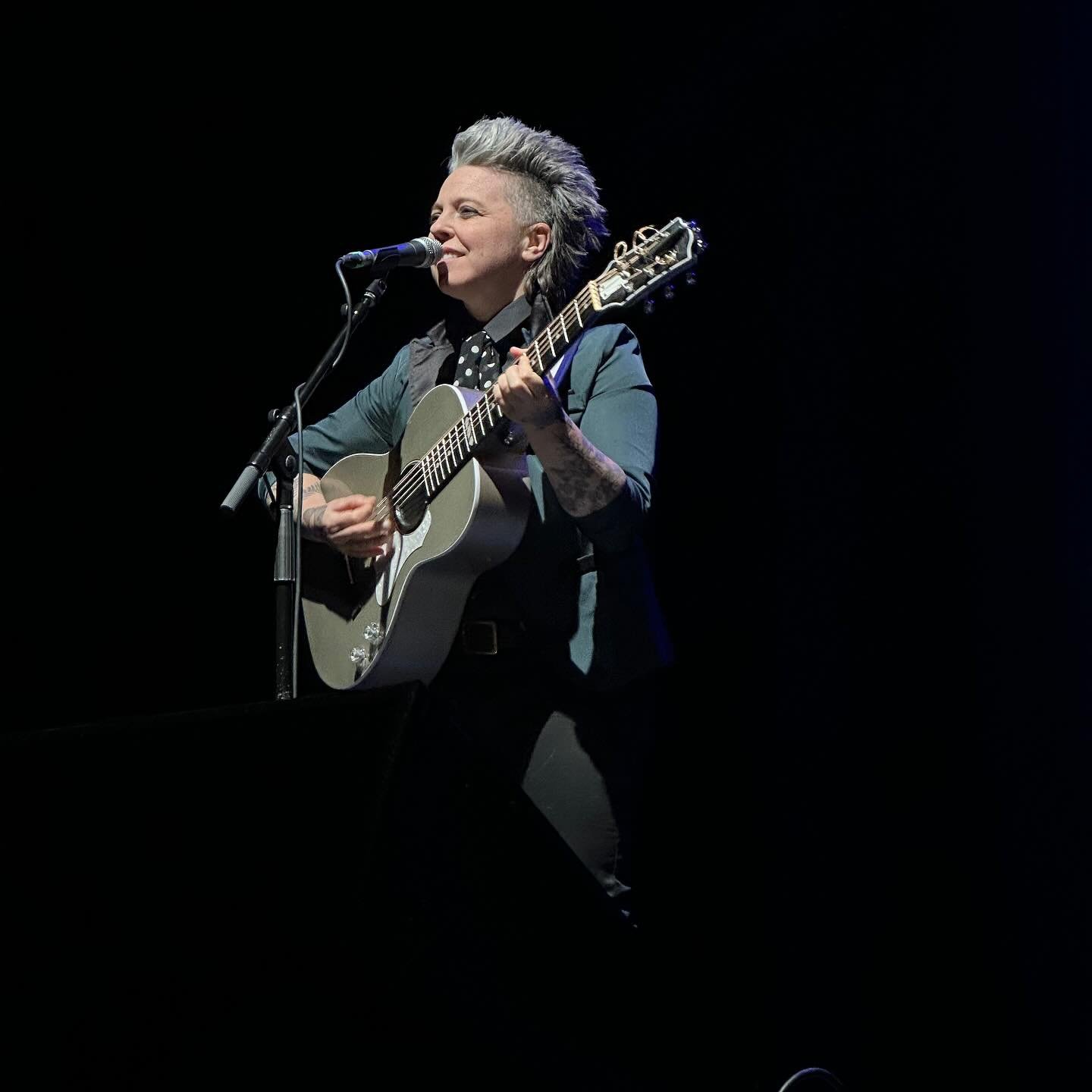 ok 2025, you were a ride to say the least. here are the best parts!
1. toronto with @nightvaleofficial 
2. epic music team for OUT HERE @outherethemusical 
3. carl and i giving our queer history for the smith college archive
4. teaching a performance