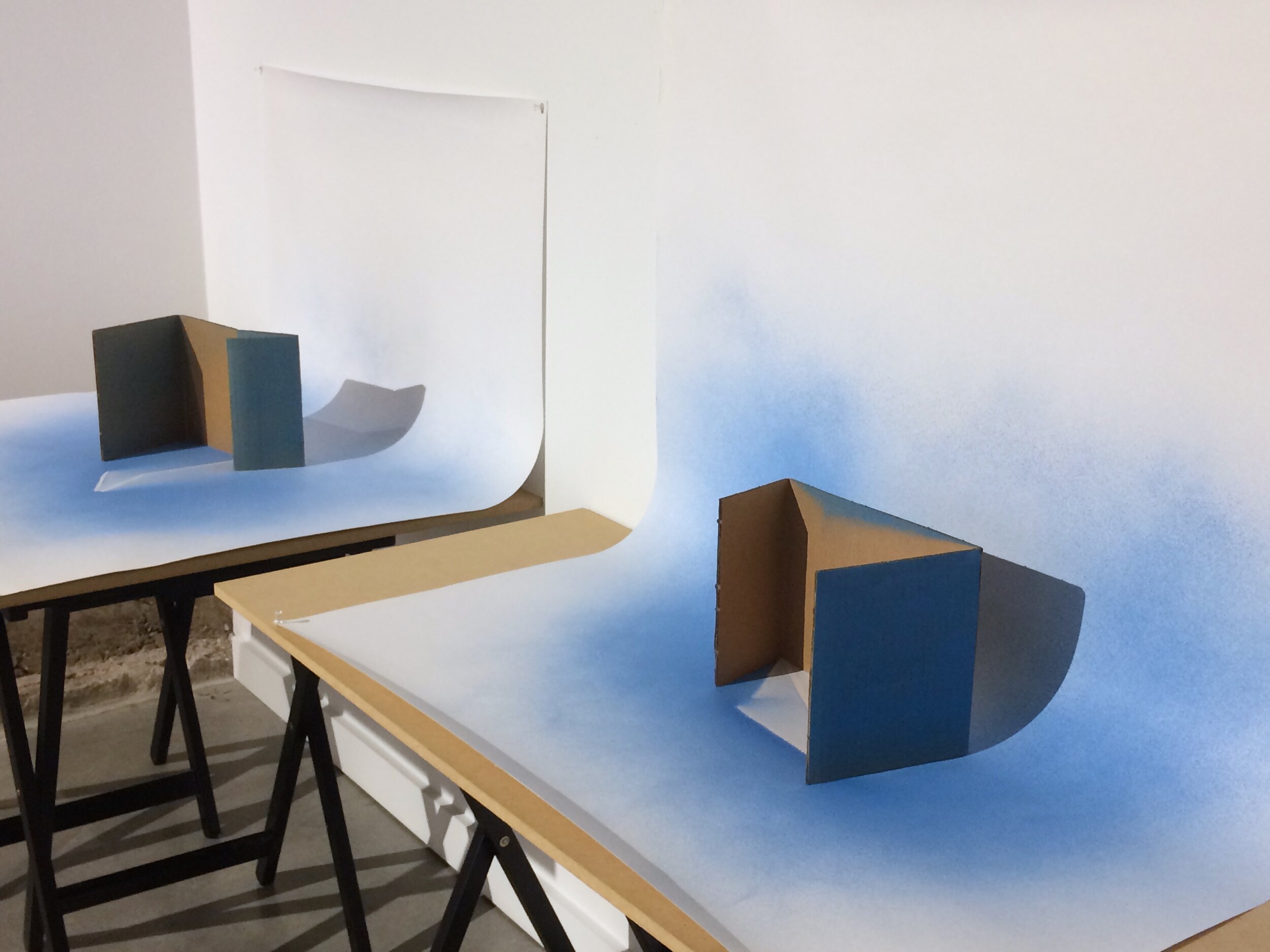 Installation view, Set-ups, small cardboards