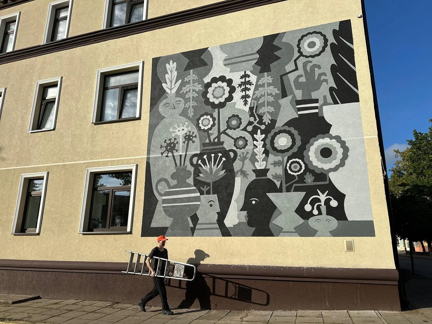 muralwithladder.jpg