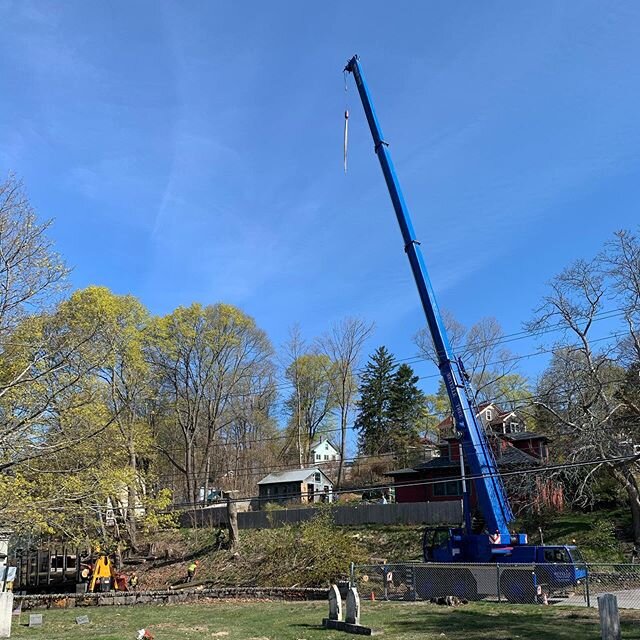 Crane day in #amesburyma for Tropeano Construction on a road reconstruction project 🏗 🌲