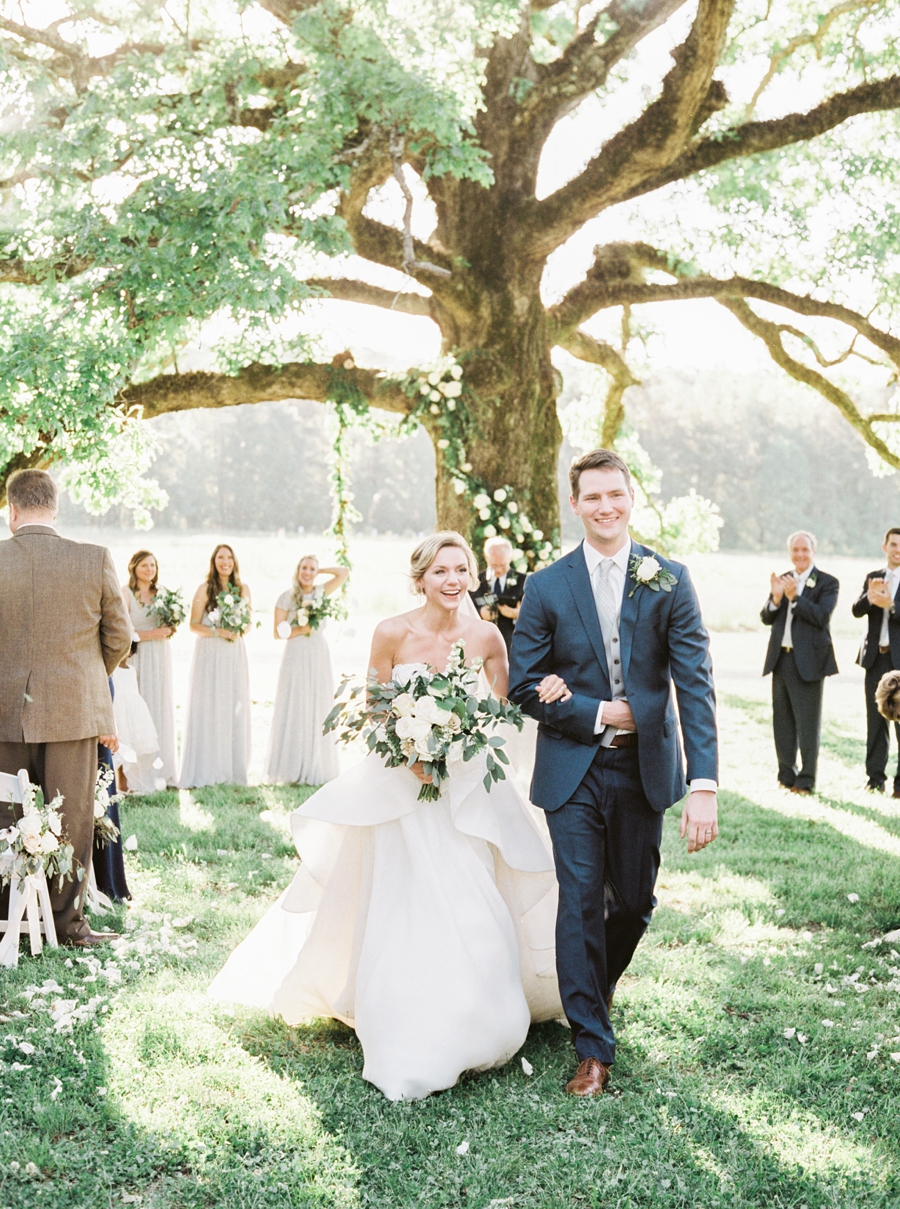 Liz-Bacon-fine-art-film-photography-alabama-southern-brides-Rockhurst-Farm-spring-wedding_2838.jpg