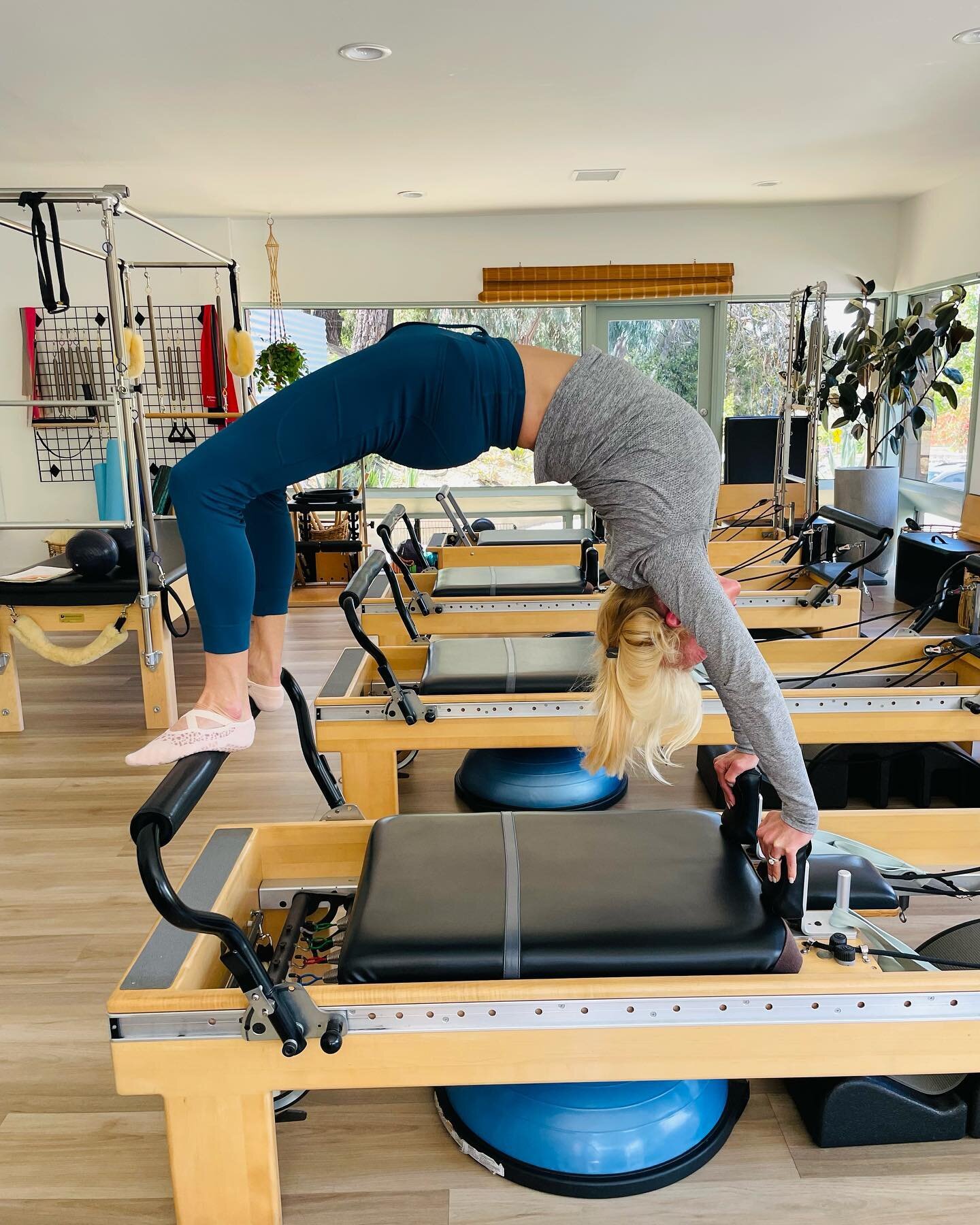 Wow wow wow - just beautiful! Love working with you @k_lykk &hearts;️ Pilates is art! #bulatesmalibu #bulates #pilates #highbridge #amazing #beautiful #malibu #flexibility #strength #passion #perseverance #live #life #love #&hearts;️