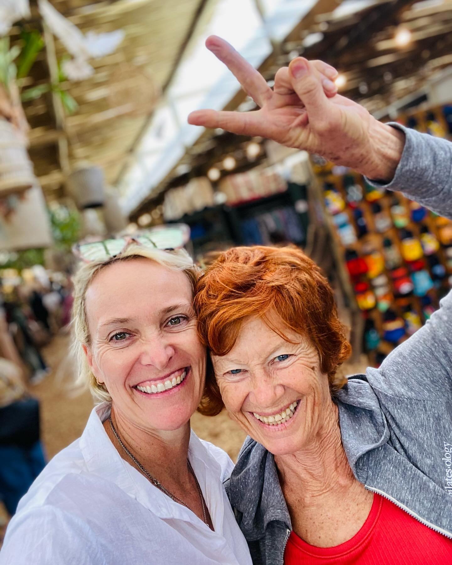 Pre retreat day! Getting things together and organized with a small amount of fun involved 🤪 @niedragabriel #retreat #safariserenity #southafrica #southafrican #capetown #bestteam #&hearts;️#🇿🇦