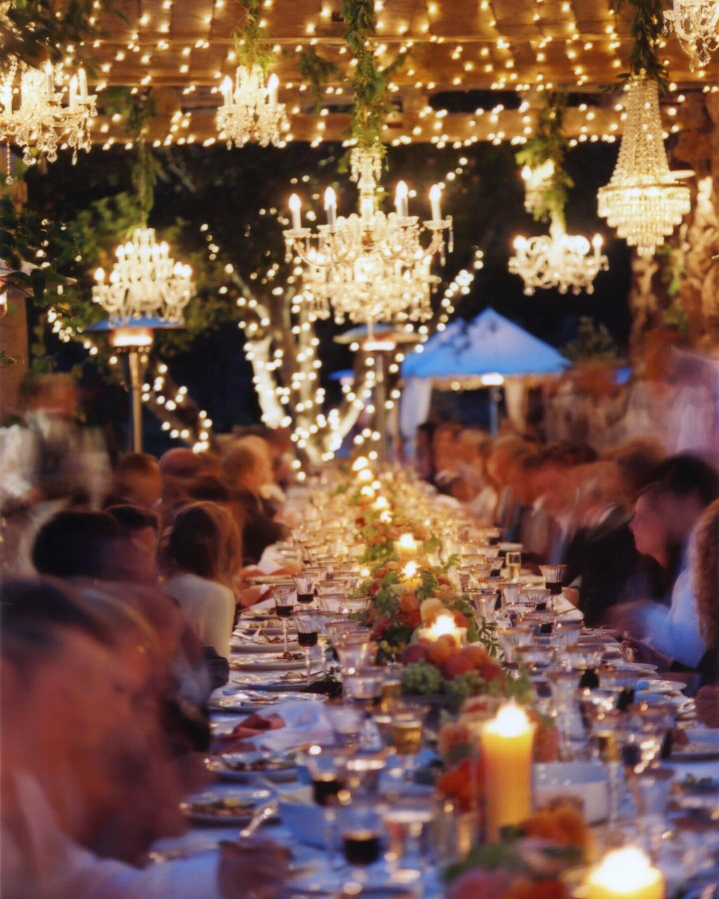 Part 2: The glow is timeless&hellip;the balance of designing an event that shows every beautiful detail in daylight&hellip;that transitions into the glow of the evening&hellip;it&rsquo;s with this intention that you get timeless beauty. 

#napavalley