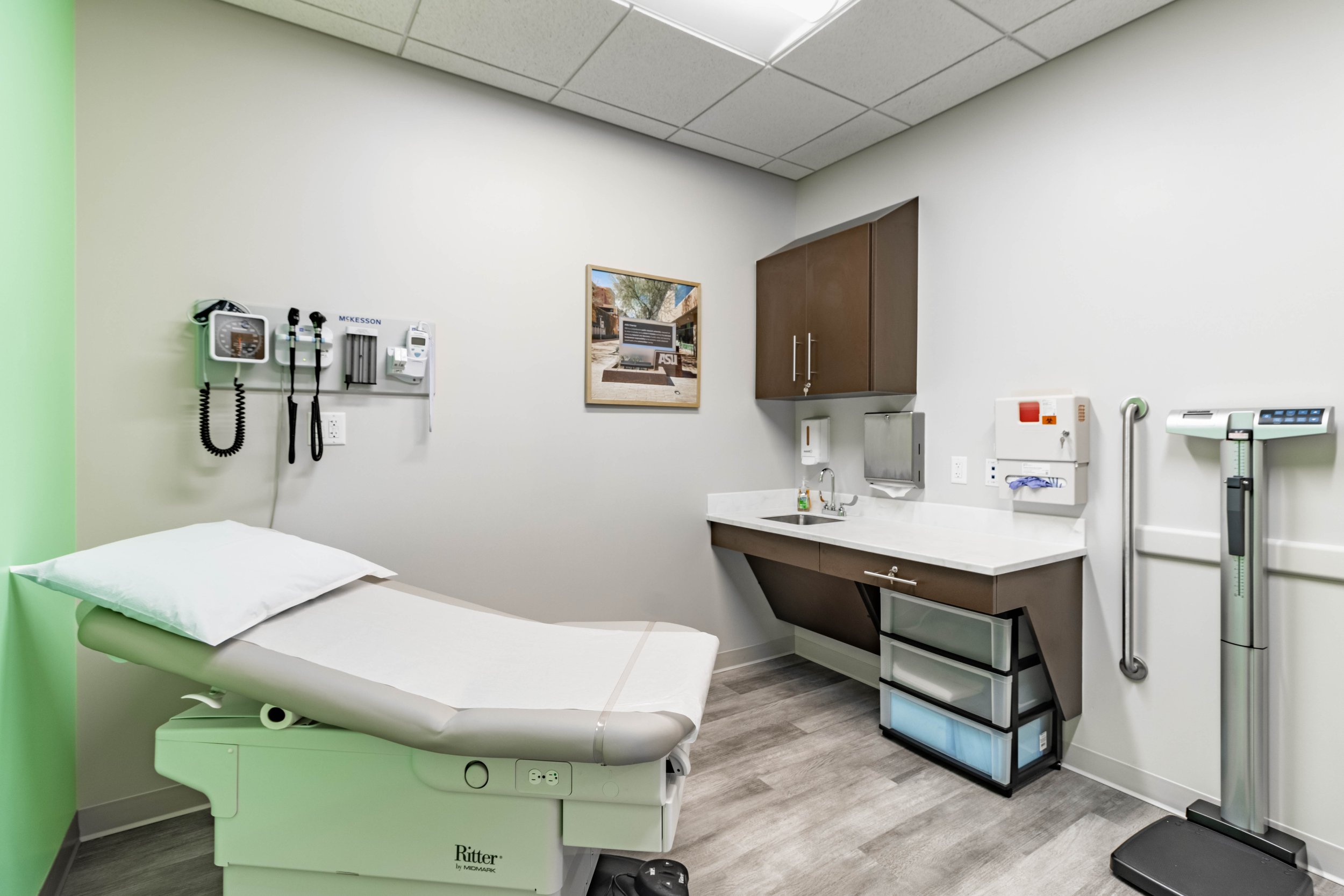 Doctors-Office-at Wedgewood Park-Health-Clinic-in-5110 W McDowell Rd,Phoenix-Oak Street Health-019.jpg