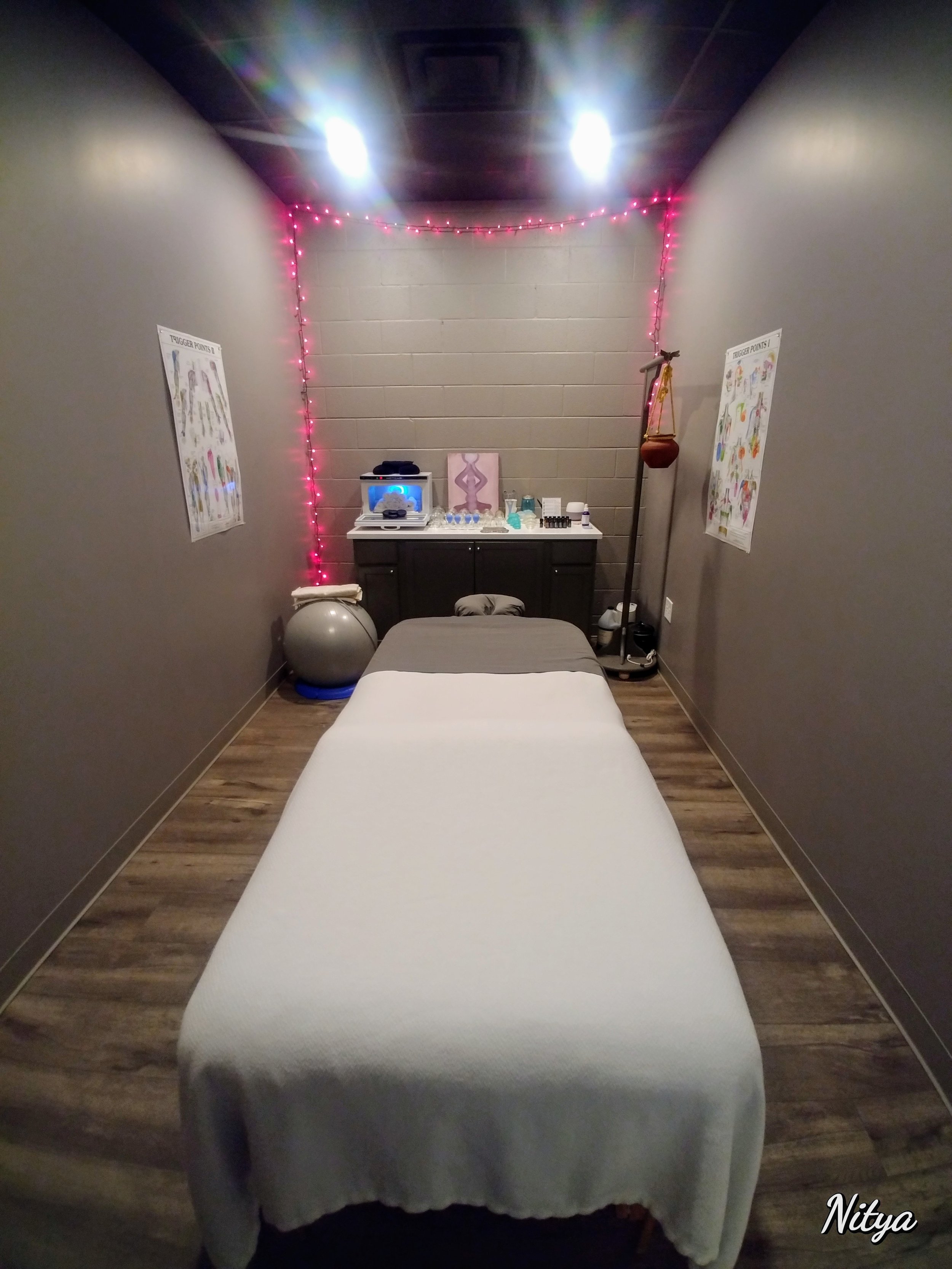 massage roomweb.jpg