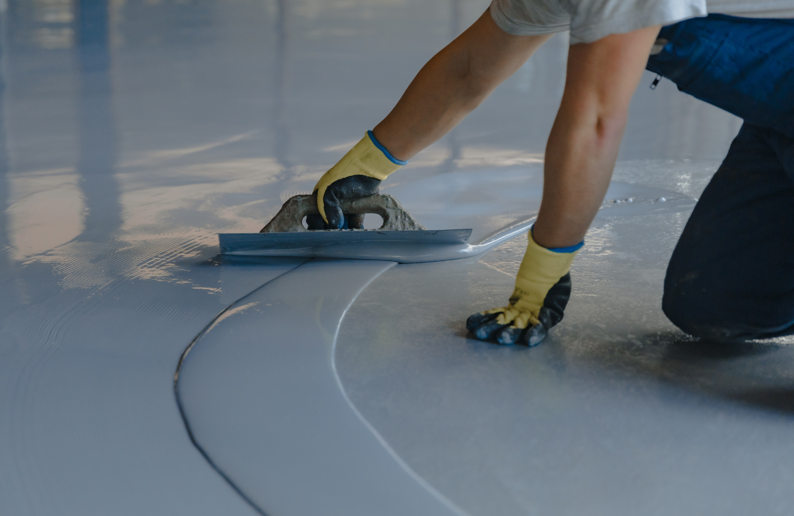  Unveiling the Transformative Benefits of Epoxy Garage Flooring
