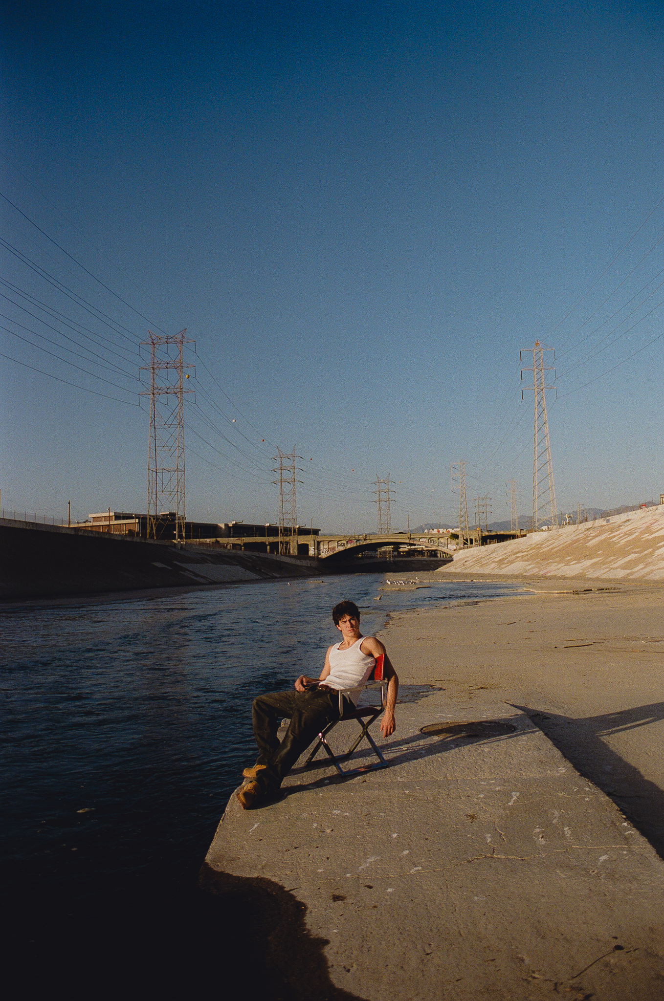 NoaHarrison_LARiver_13126_look2-5.png