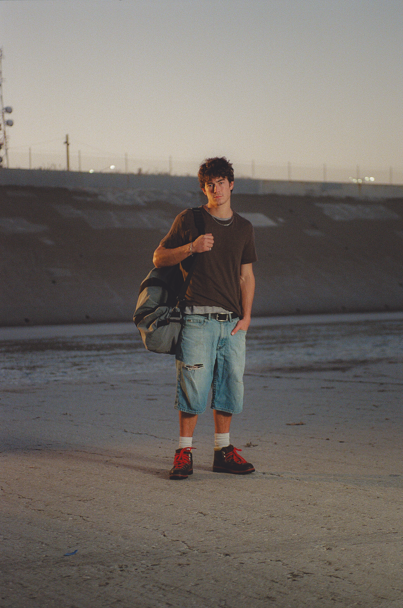 NoaHarrison_LARiver_13126_look3-3.png