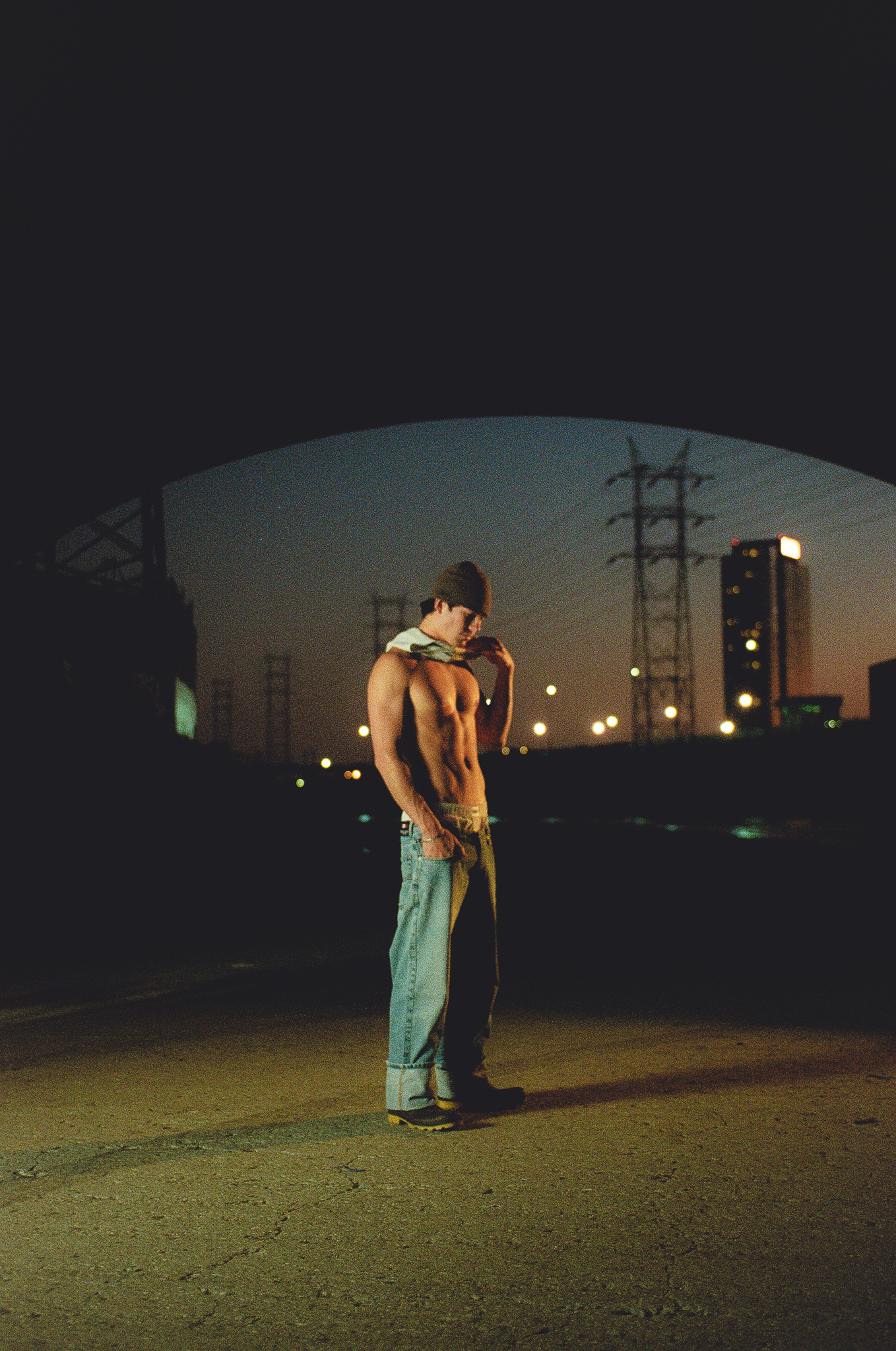 NoaHarrison_LARiver_13126_look5.png