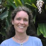 Lael Katharine Keen, Trainer, Brasil and Japan Lael foi fascinado por toda a vida com a forma como as situações de conflito podem se transformar em situações de harmonia. Este interesse levá-la a estudar a arte marcial japonesa de Ki-Aikido em uma idade adiantada, e ela continuou a estudar e ensinar Aikido toda a sua vida adulta. Ela atualmente ocupa o posto de quinto grau cinto preto. Seu interesse em dinâmica de grupo levar ela e seu marido Russell Jones, que também é instrutor Matrixworks, para trazer Mukara Meredith ao Brasil para o primeiro treinamento Matrixworks brasileiro em 2006, e desde então eles usaram ativamente Matrixworks em todos os grupos que trabalham com. Eles começaram a ensinar Matrixworks em 2011. Lael trabalha com Rolfing ® e Somatice Experimentando ® (uma terapia que trabalha com estresse pós-traumático) e ensina essas abordagens em todo o mundo. Ela também concluiu recentemente um treinamento de cinco anos como um terapeuta de arte.