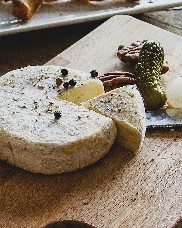 Sea%2BSalt-brie%2Band%2Bpeppercorns.jpg