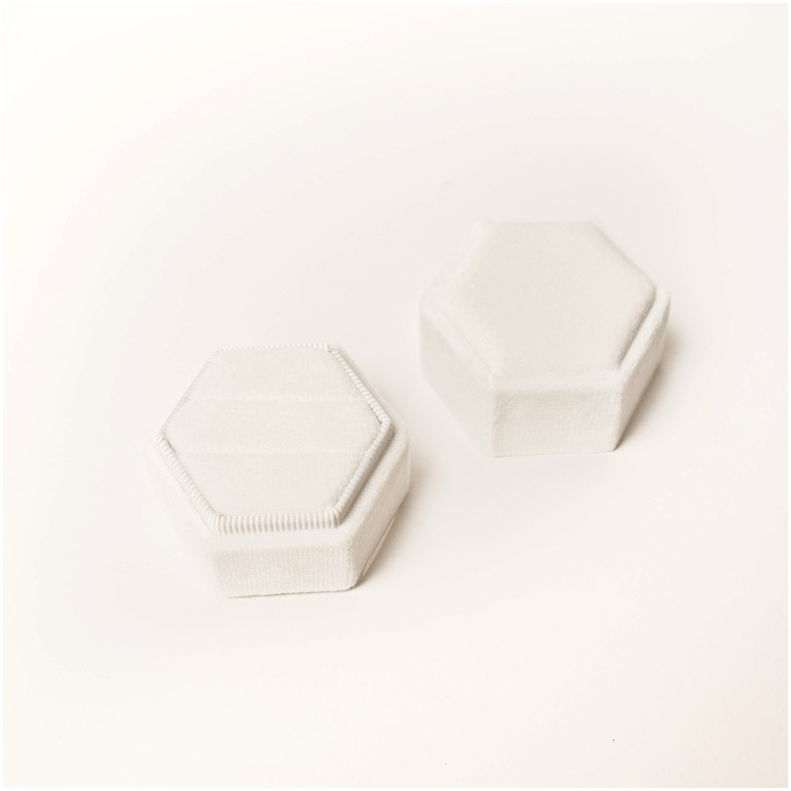 White - Velvet Wedding Ring Box — The Keeper Co.