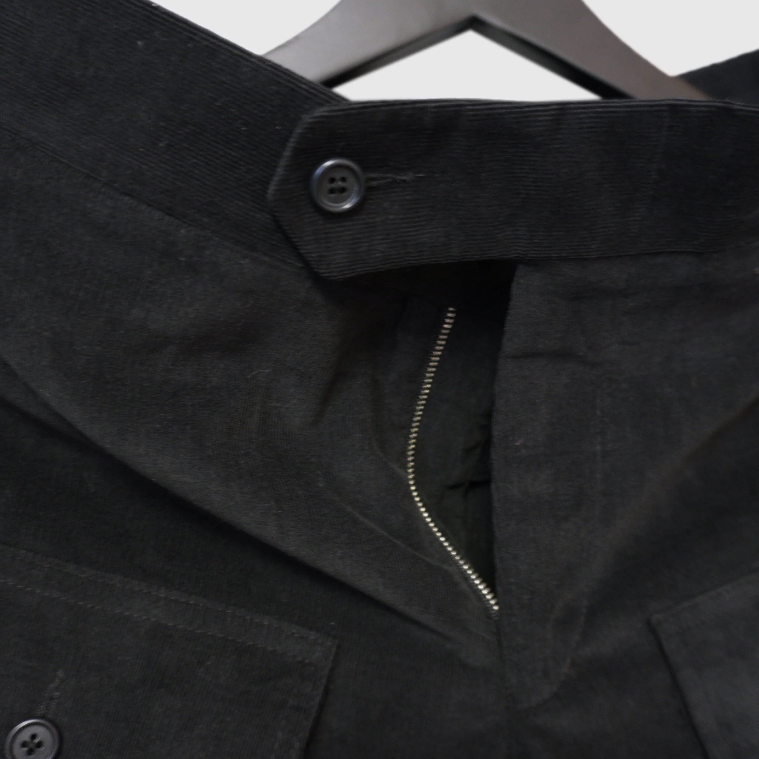 KAM02822 close grey.jpg