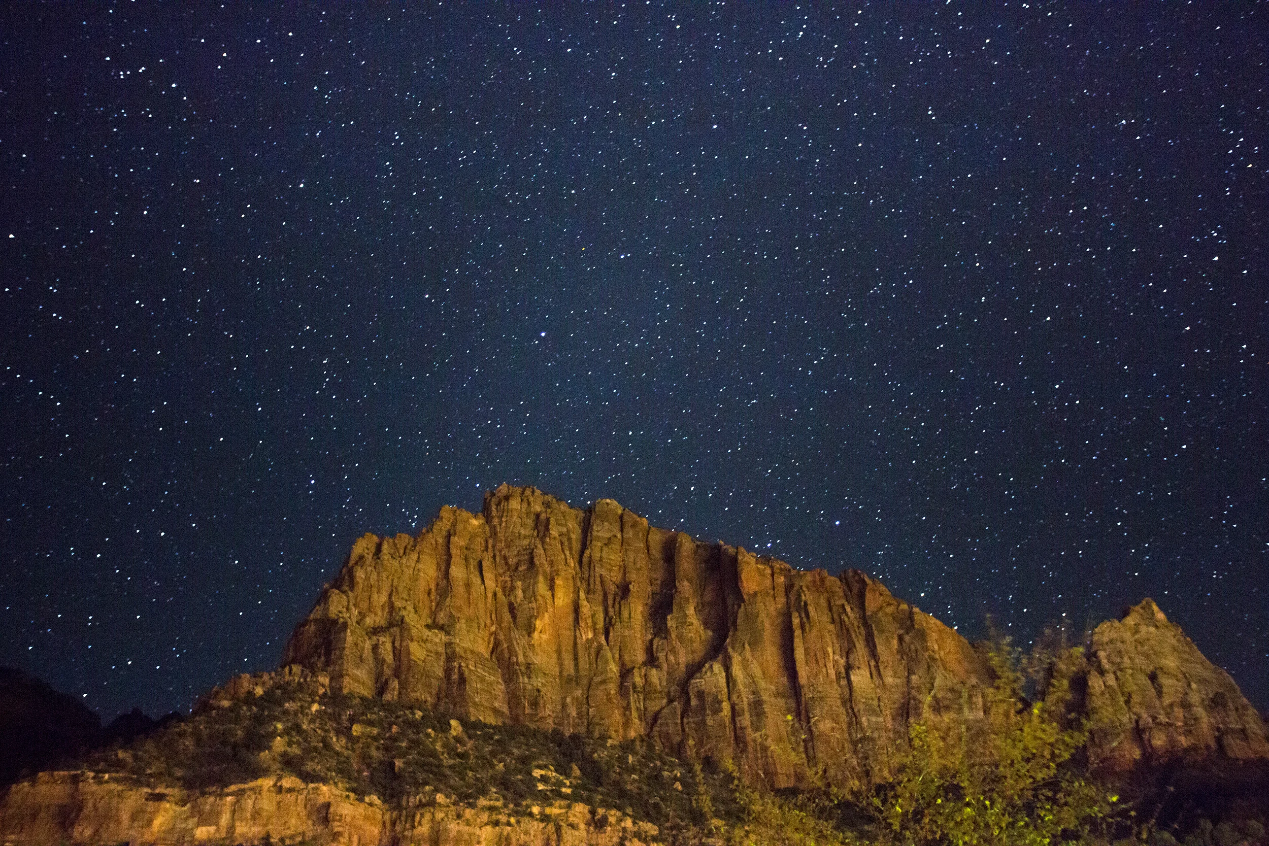 nightskyzion-2_resize.jpg