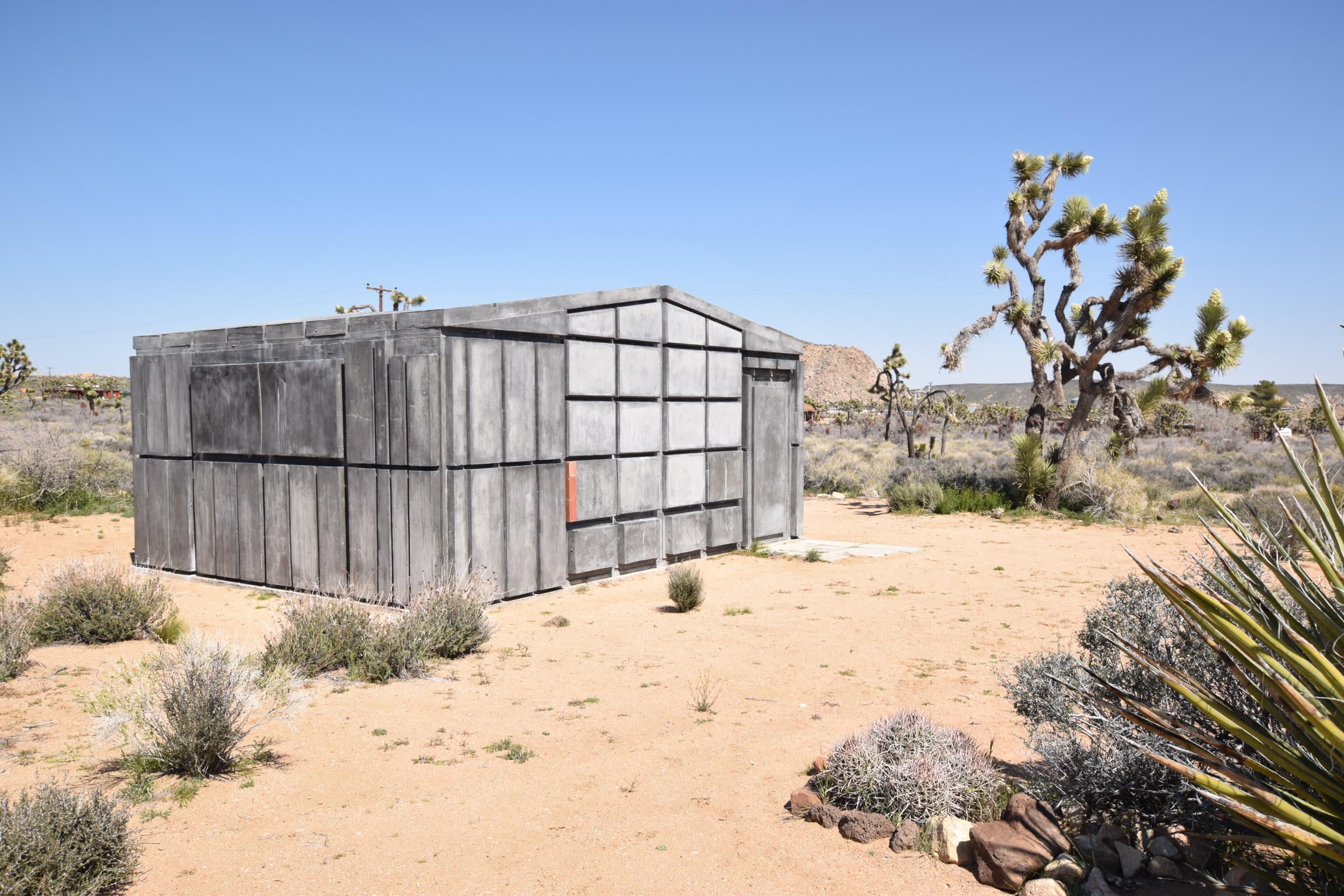 Rachel-Whiteread-Ghost-Cabin.jpeg