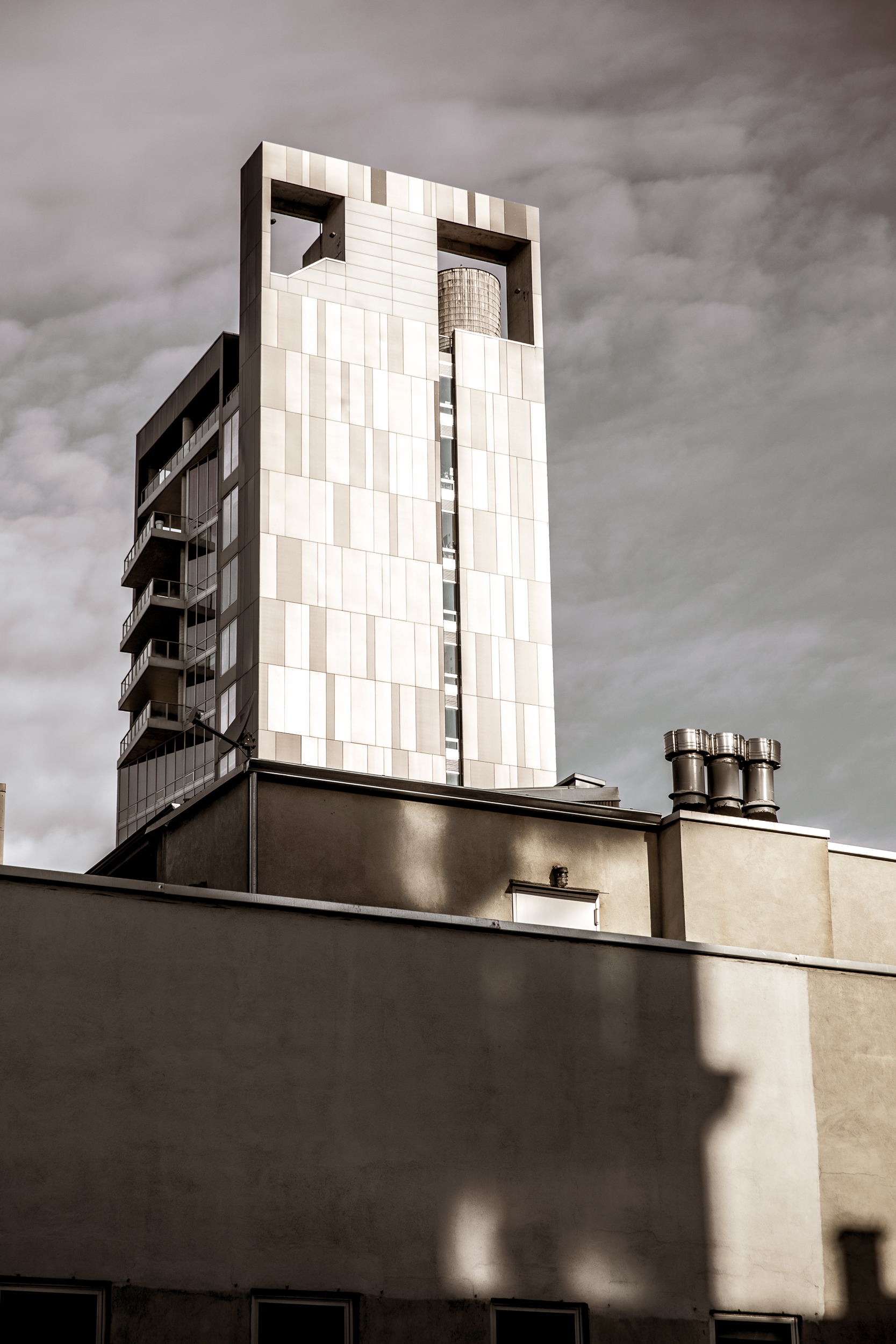 Chelsea Arts Condo, High Line.jpg