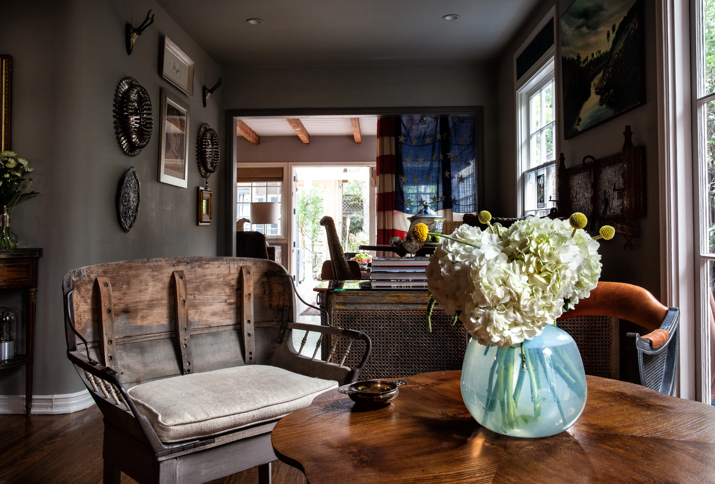 4415 west 5th Living Room flowers-.jpg