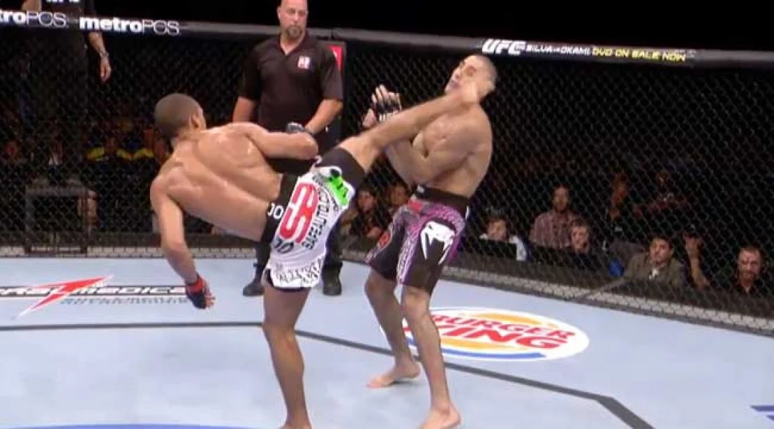 Spin kicks don’t work (Source: UFC)