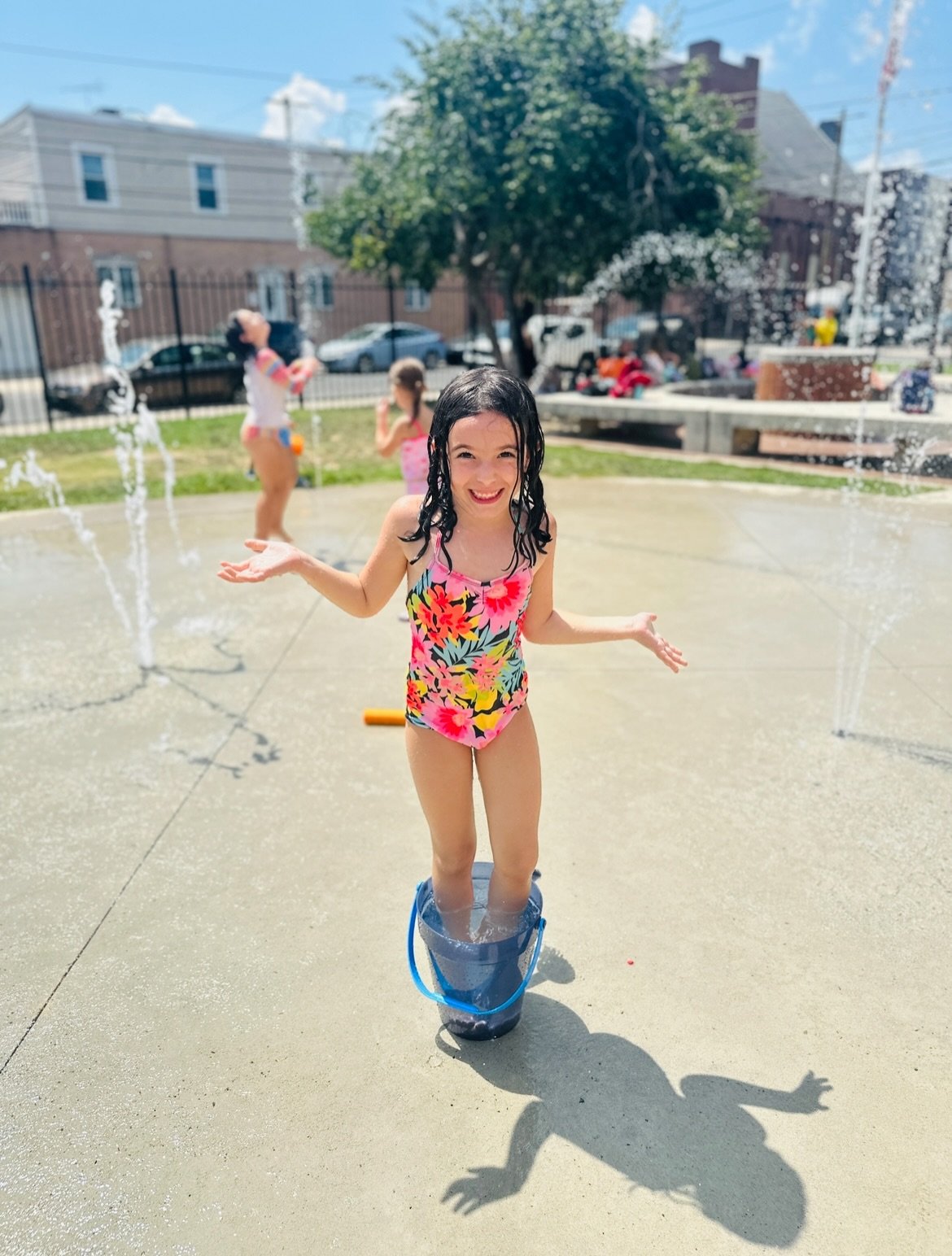 This summer at Beehive we will host our two wonderful camps: 

1. Camp Beehive: a crafting/ free play camp designed for kids heading to K and older who love to craft and be outside. Camp Beehive will run for 9 weeks from June 15 to August 14. Use cod