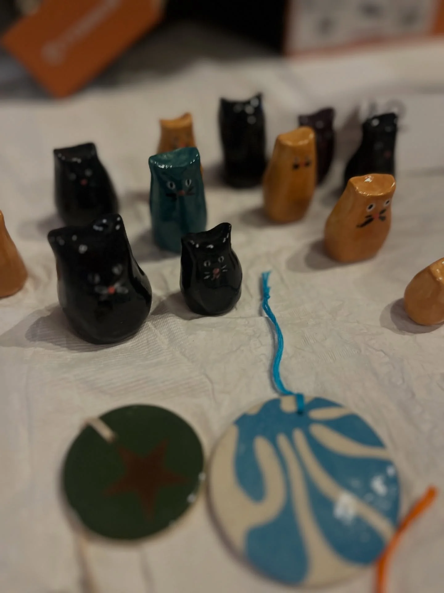 Omg these kids have talent 🤩 

What an exciting shop really small event for Beehive &amp; our community! Kids made bracelets, ornaments, slime, tiny cats&hellip; the list goes on. It was joyful and inspiring to see the work that our kids (and famili