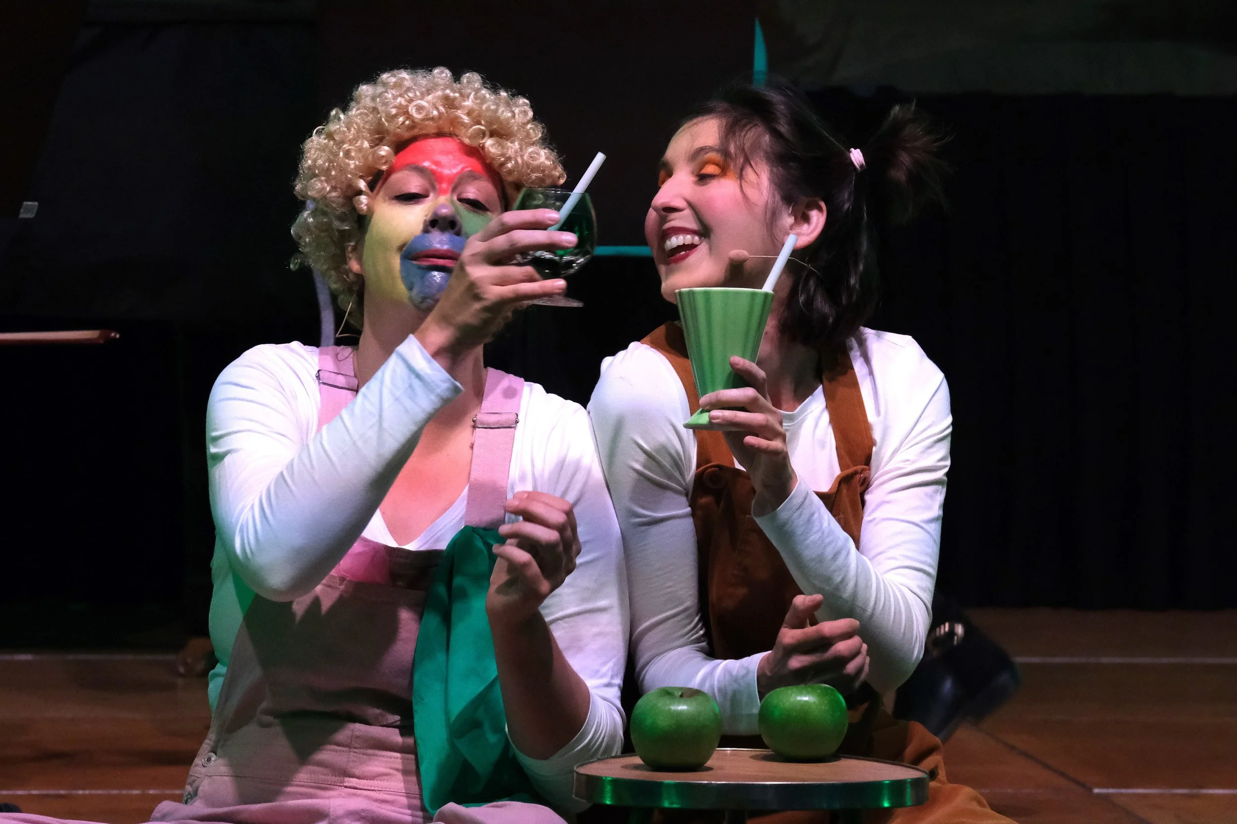 D'Faarwemonster Schoulvirstellung