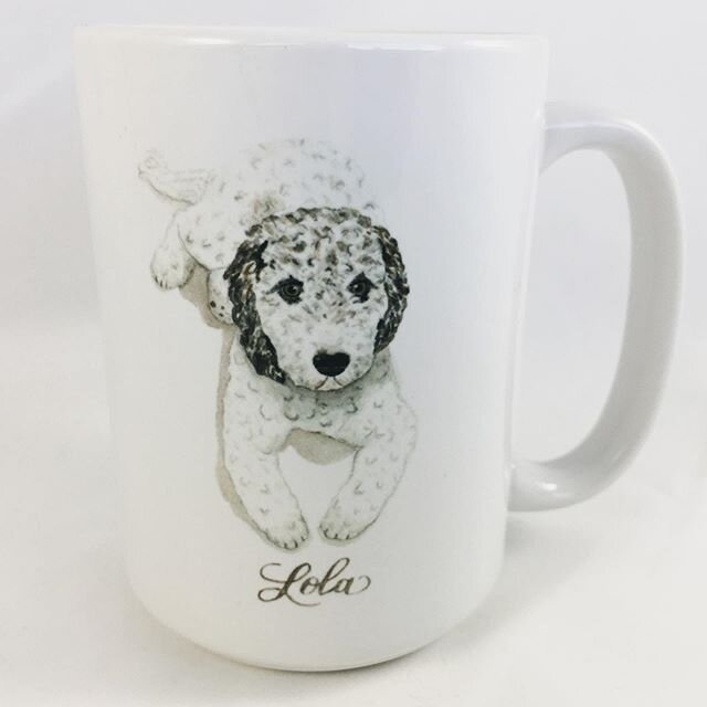 You can have your pet&rsquo;s portrait put on a mug! These make great gifts. 🐶
&bull;
#flourishanddot #flourishanddotpaperco #petportrait #custompetportrait #watercolor #watercolorpainting #watercolorpetportrait #mug #custommug #watercolordog #water