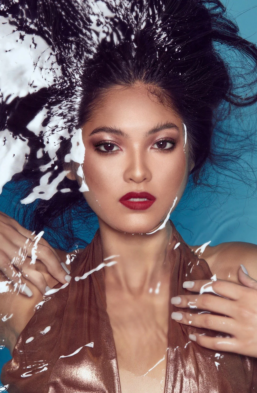 Aga_Rhodes_Beauty_On_Makeup_Magazine_Bernardo_Montgomery_3.JPG