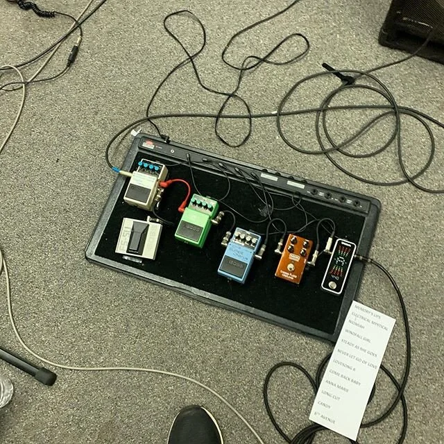 We&rsquo;re about to go live on the air!  Tune in now to WRSU-FM - steaming at http://radio.rutgers.edu and 88.7 FM in northern NJ.  Listen in!